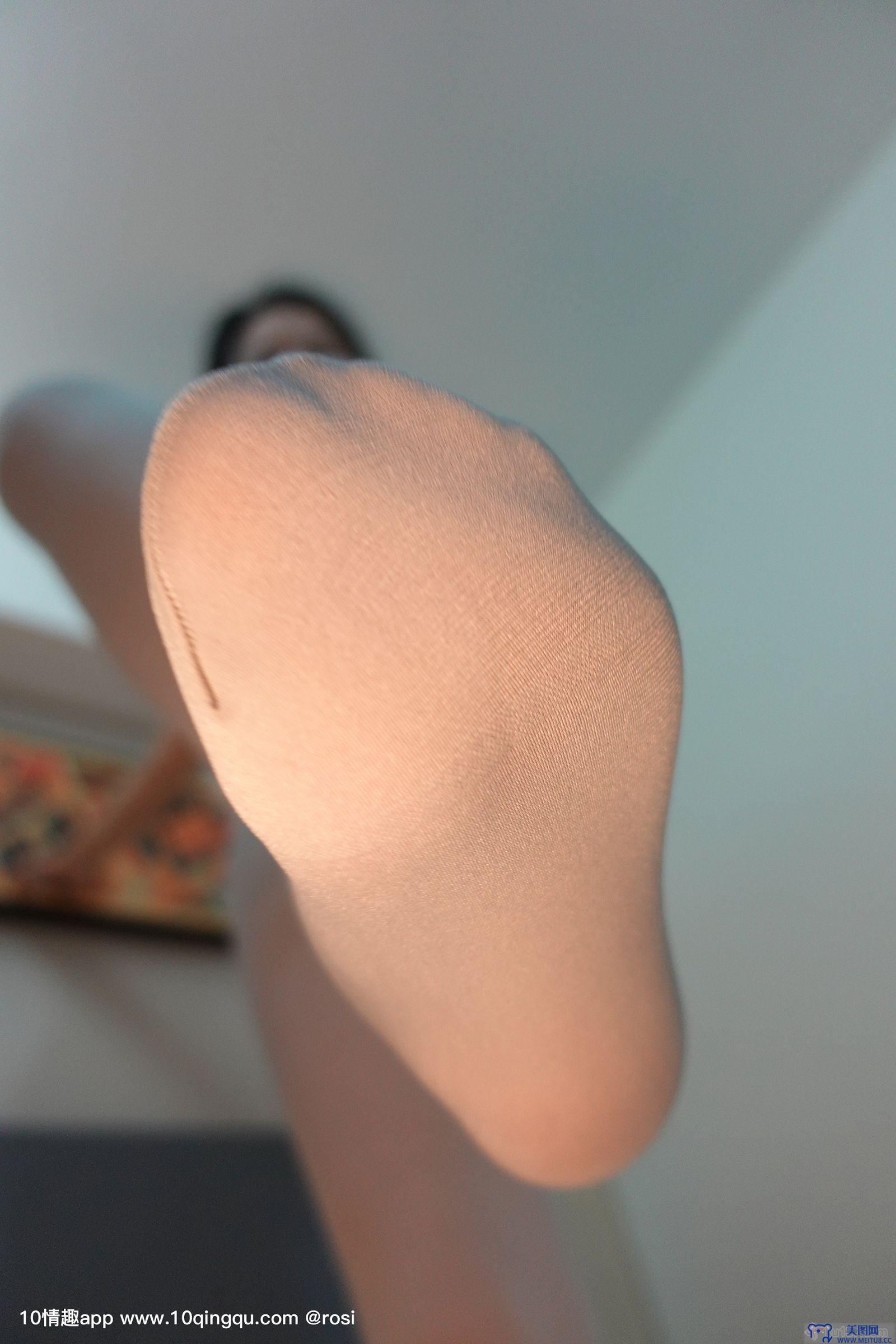 [ROSI美女图]口罩系列 2019.09.07 NO.1182