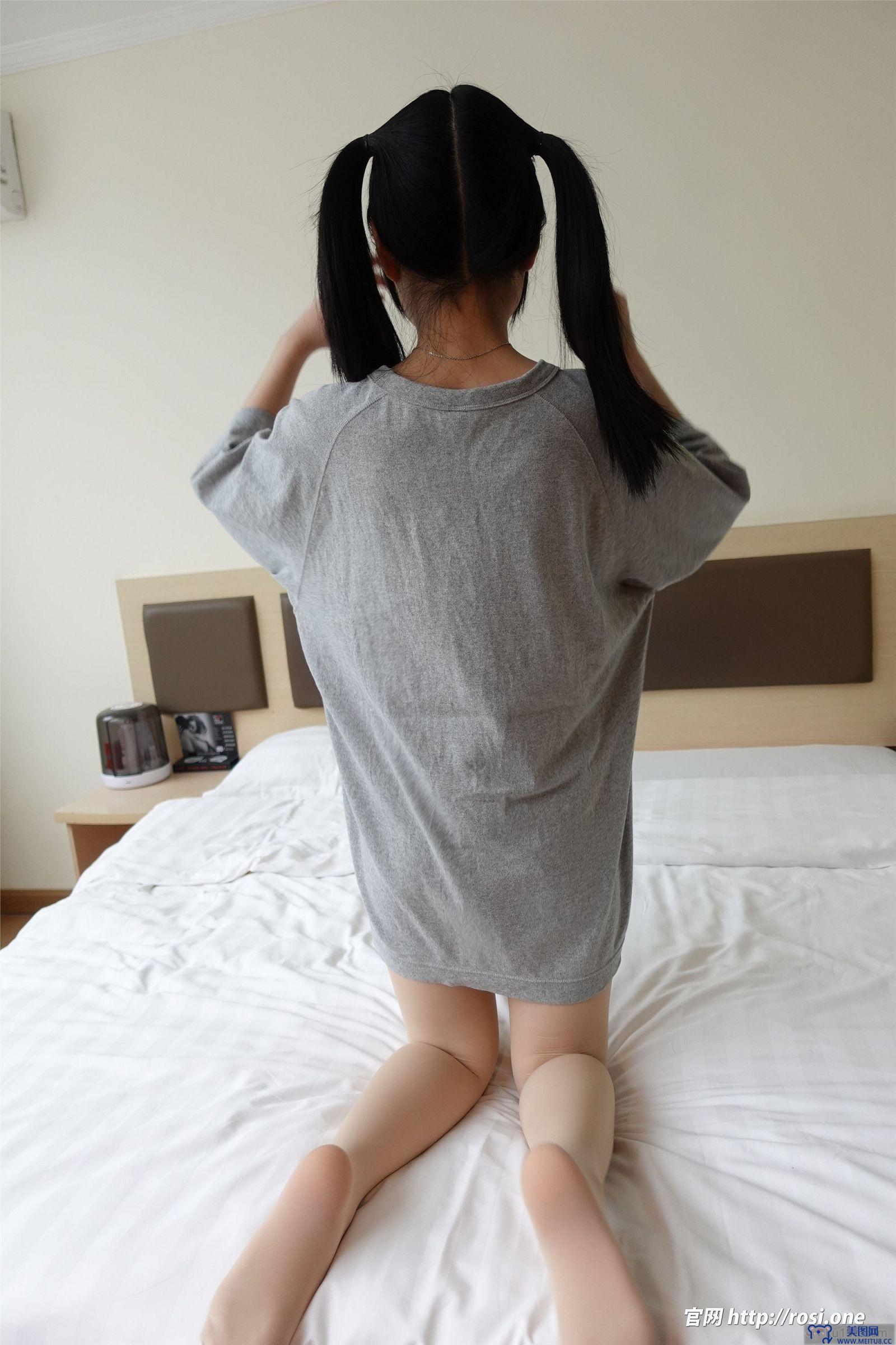[ROSI美女图]2022.06.01 NO.3831