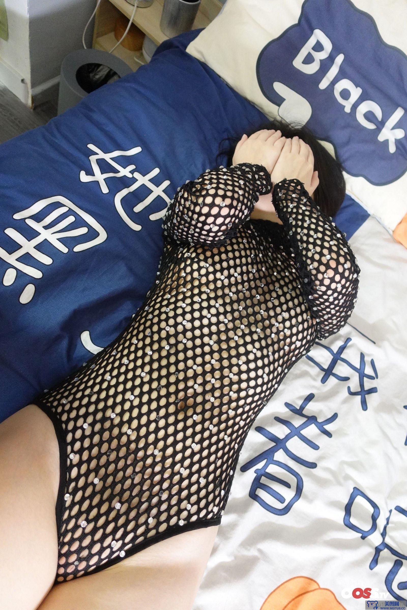 [ROSI美女图]2021.04.04 NO.3408