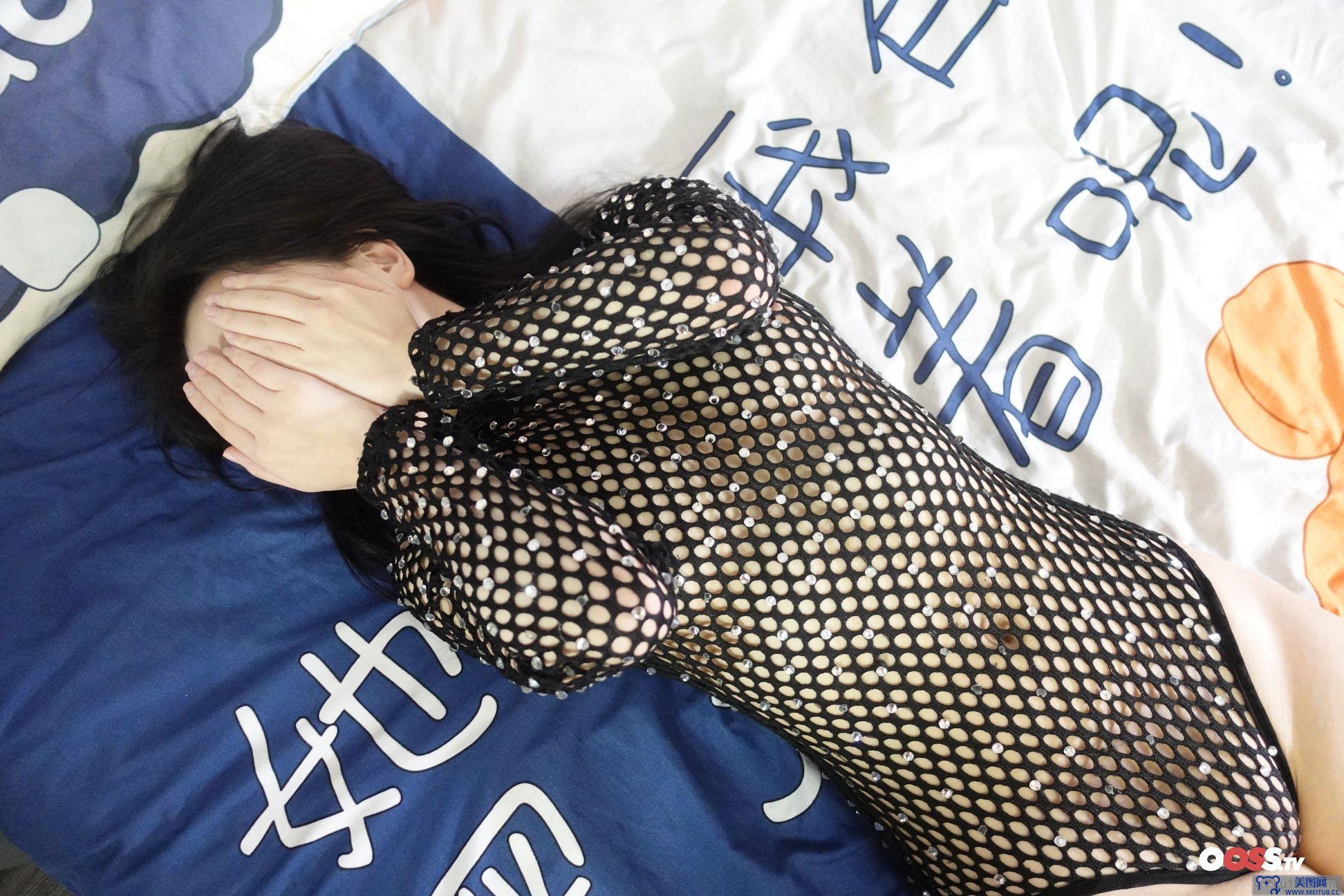 [ROSI美女图]2021.04.04 NO.3408