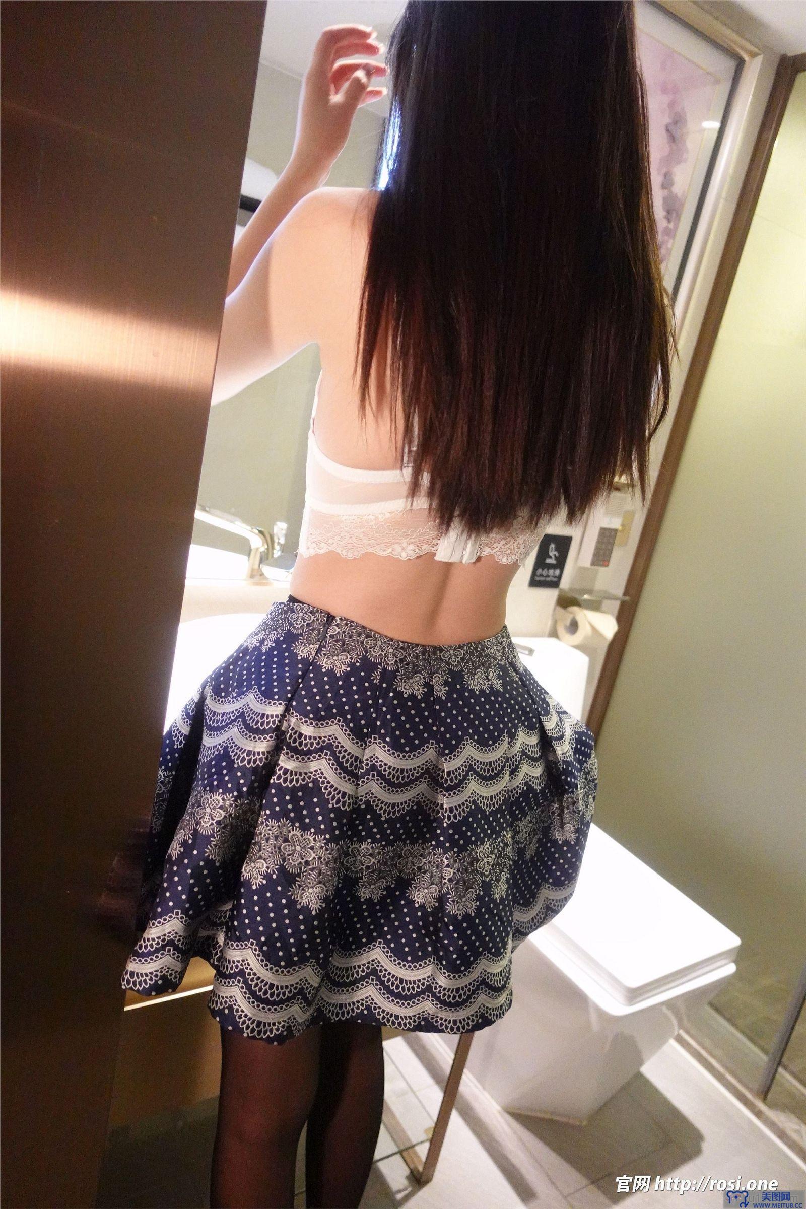 [ROSI美女图]2021.12.01 NO.3649