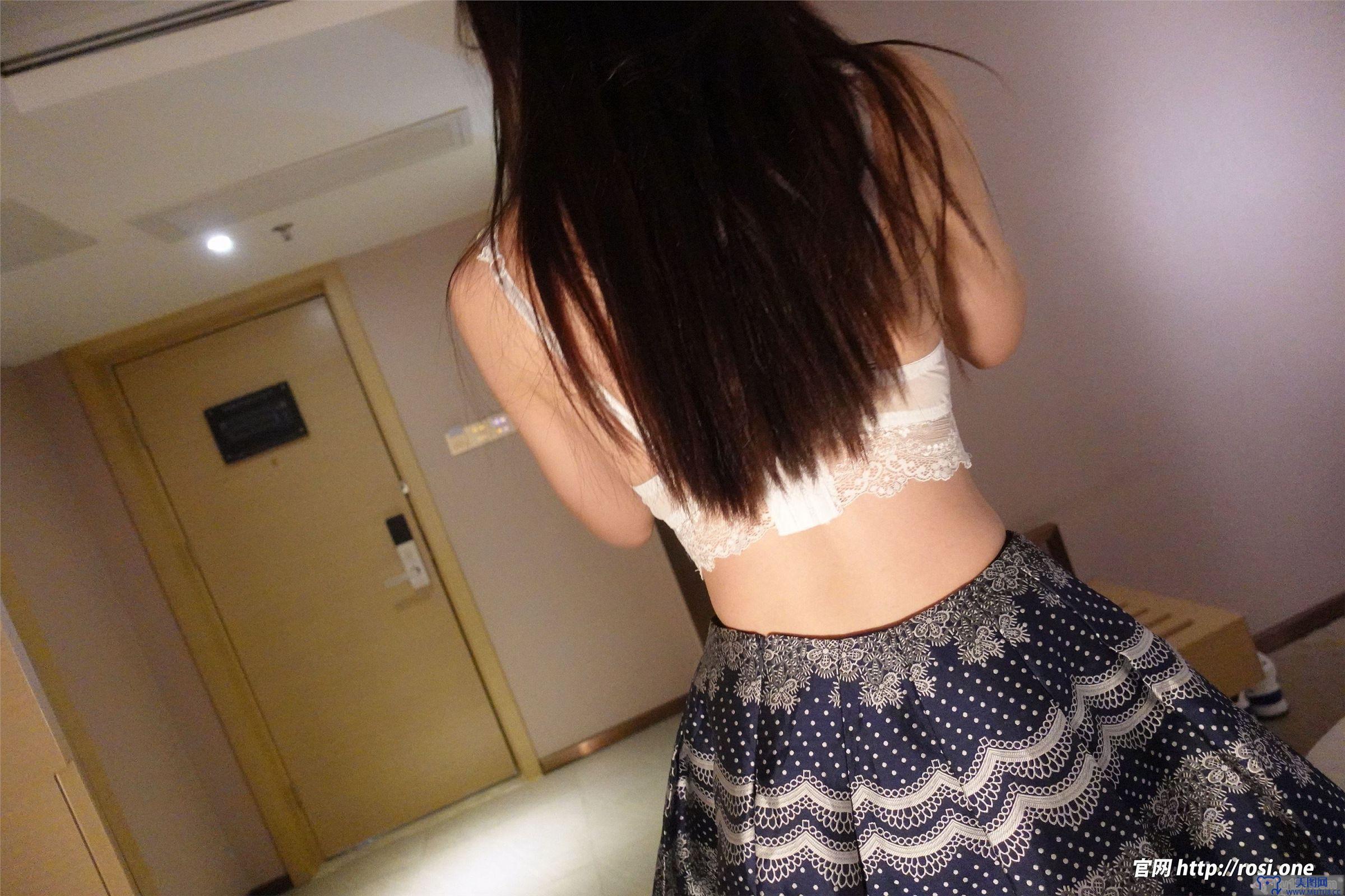 [ROSI美女图]2021.12.01 NO.3649