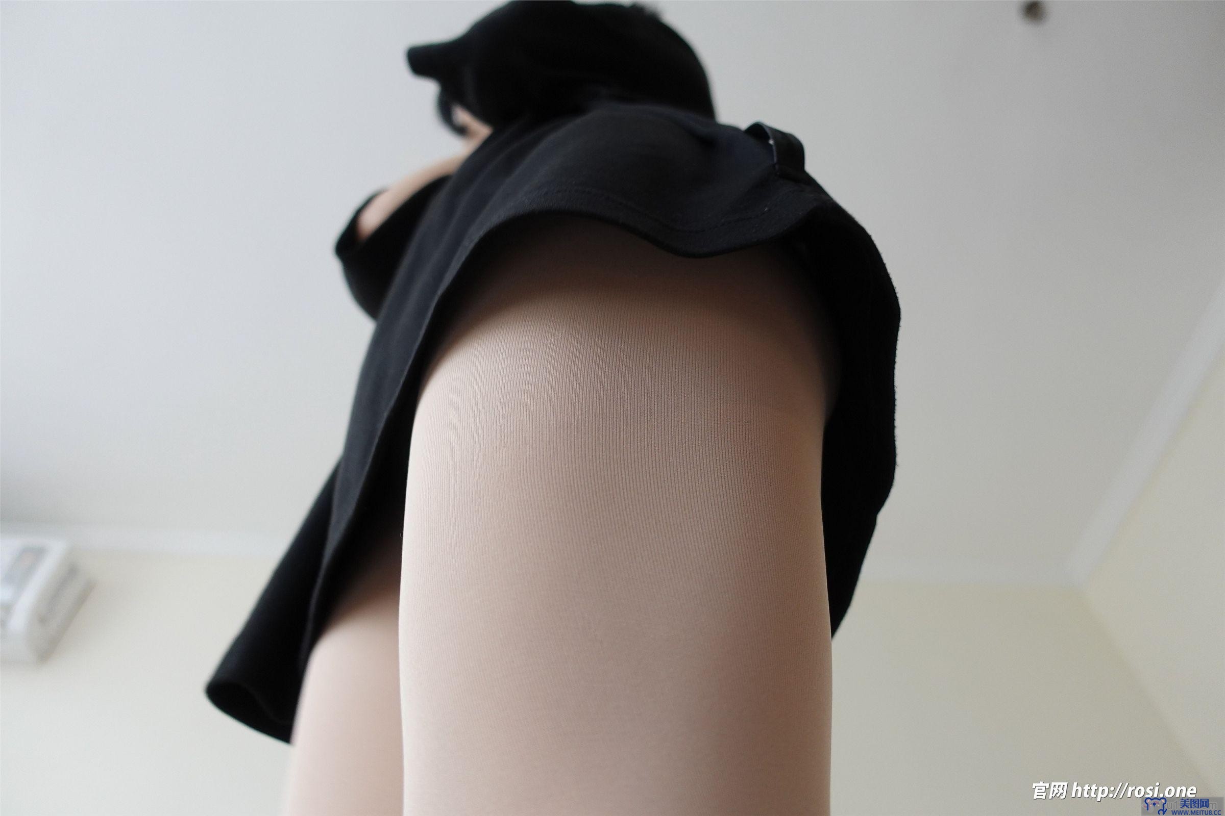 [ROSI美女图]2022.07.06 NO.3866