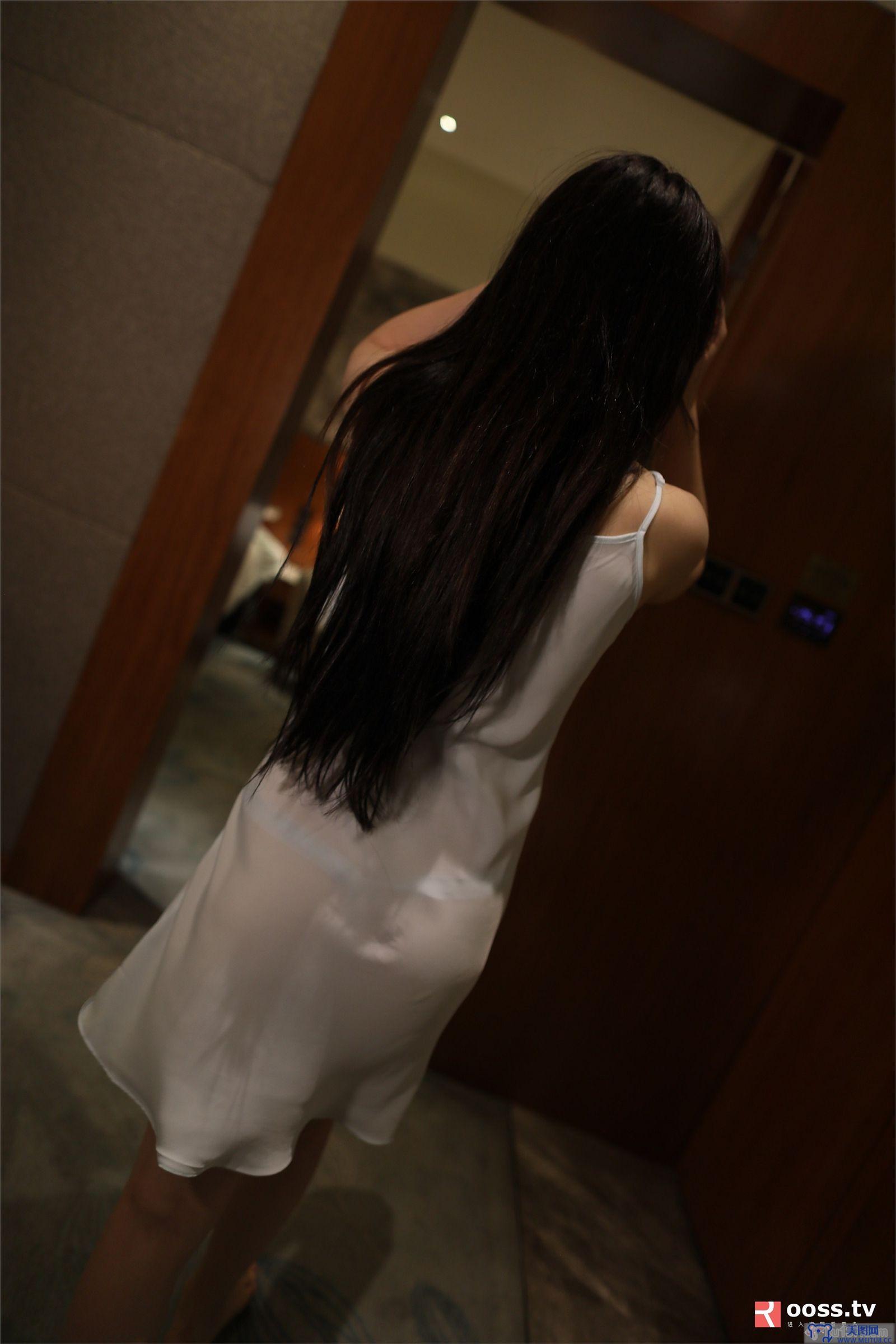 [ROSI美女图]2020.02.01 NO.2980