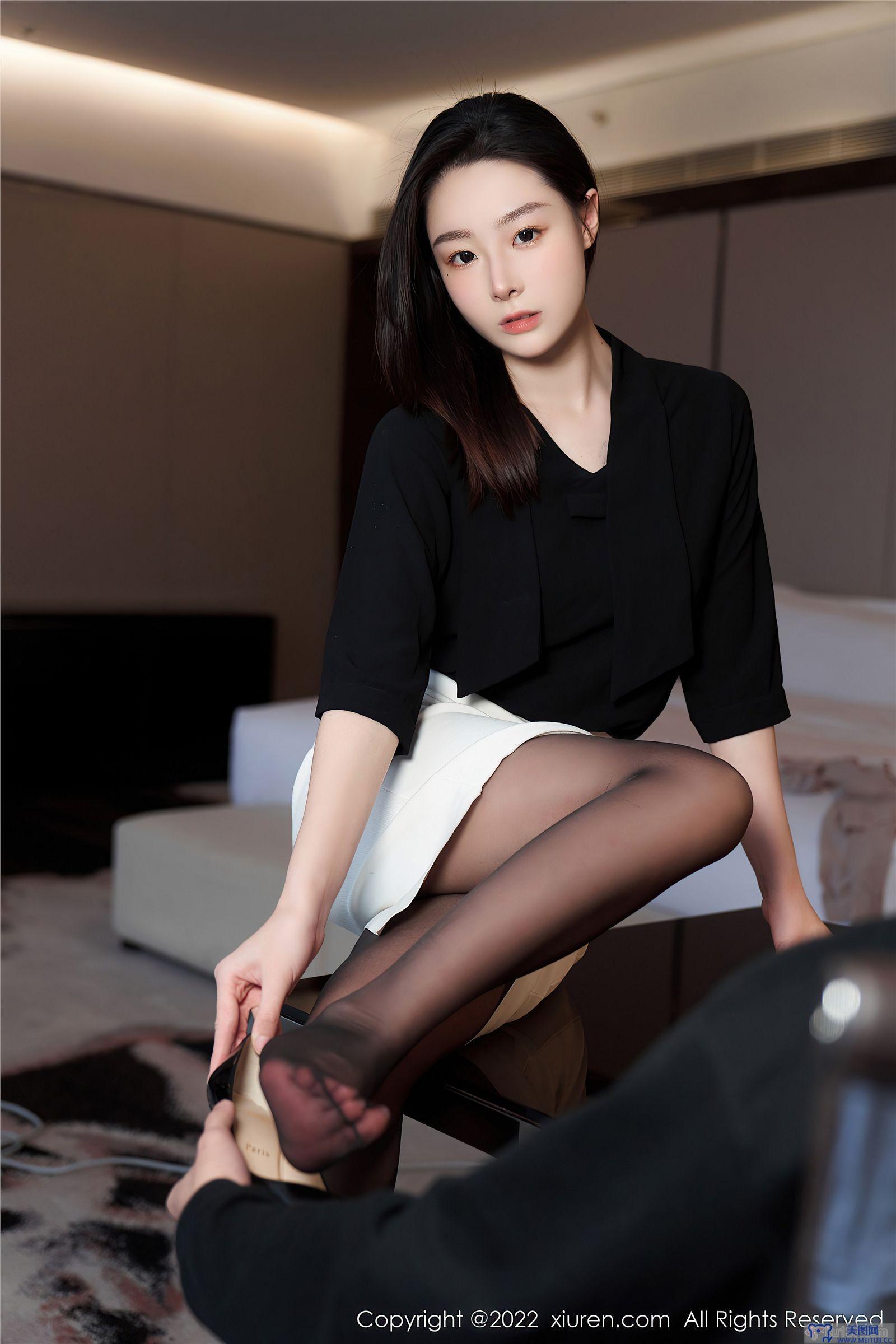 [秀人XIUREN] 2022.07.21 NO.5312 是小逗逗