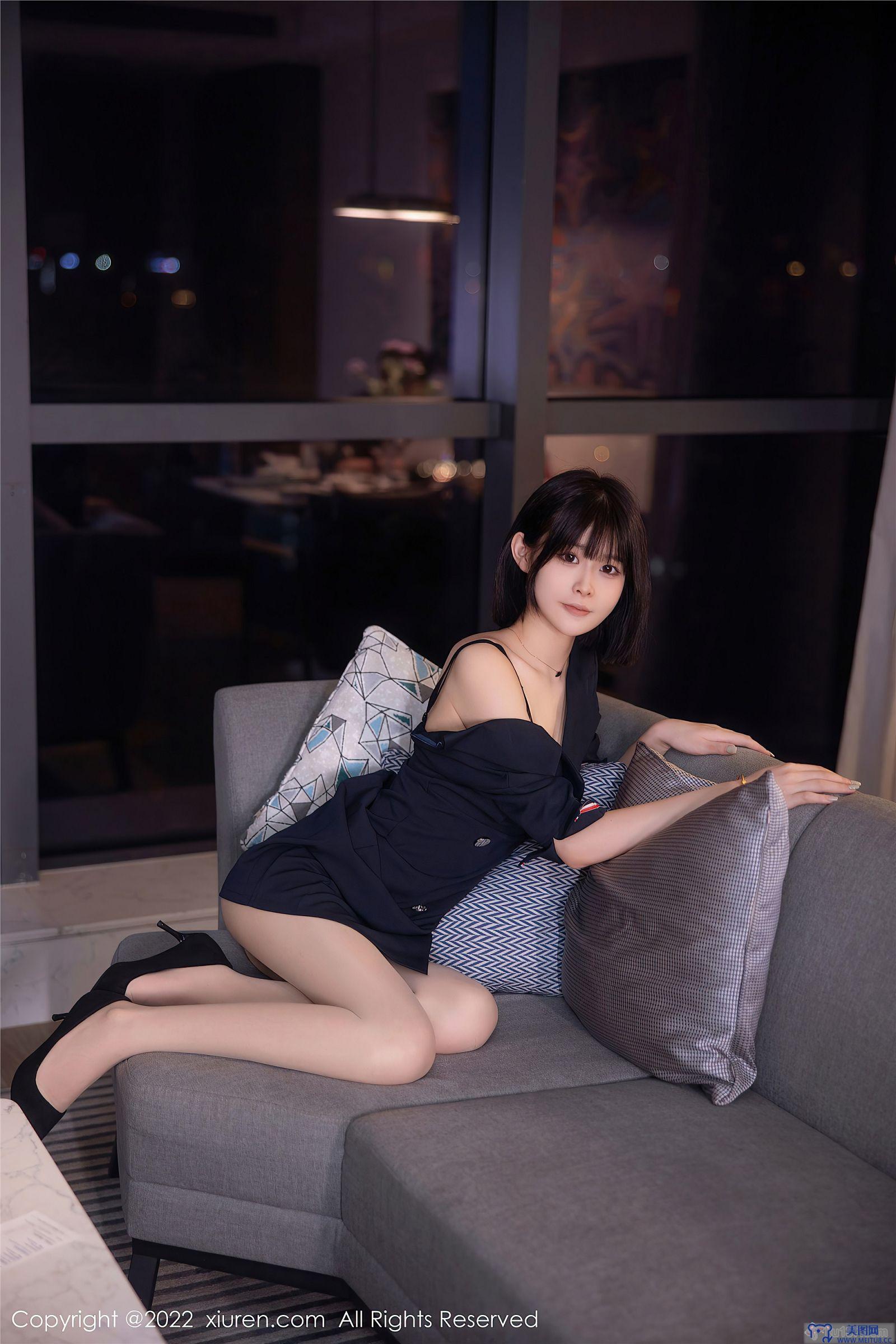 [秀人XIUREN] 2022.07.25 NO.5329 77qiqi