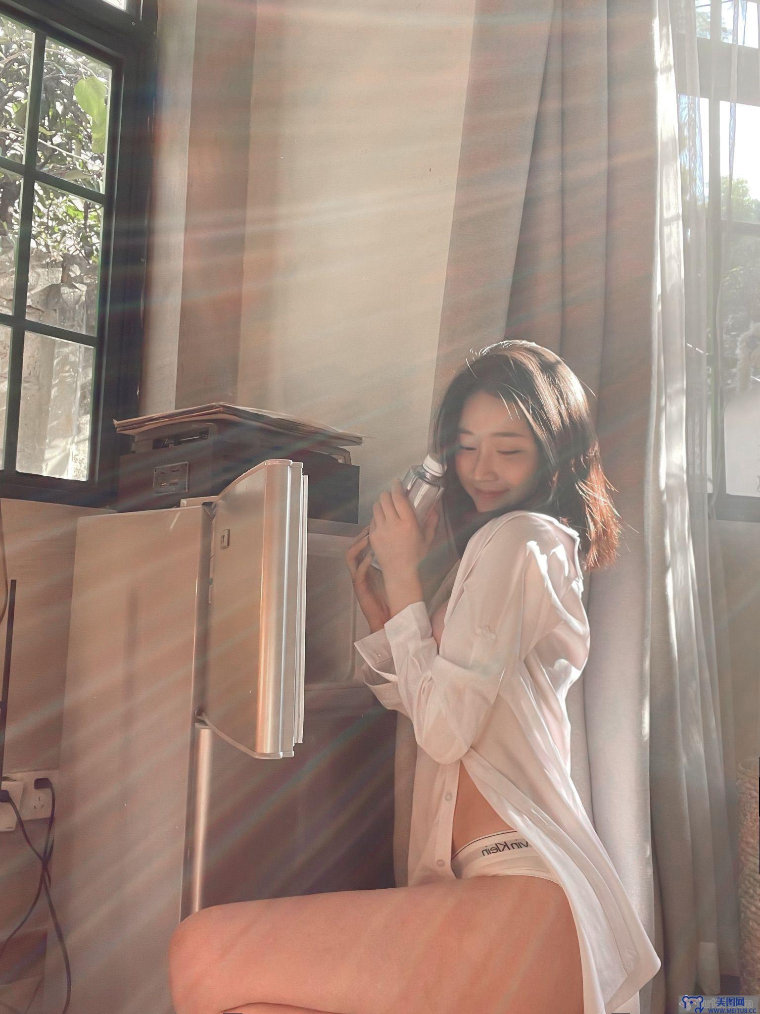 [年年nnian] NO.016 光与年