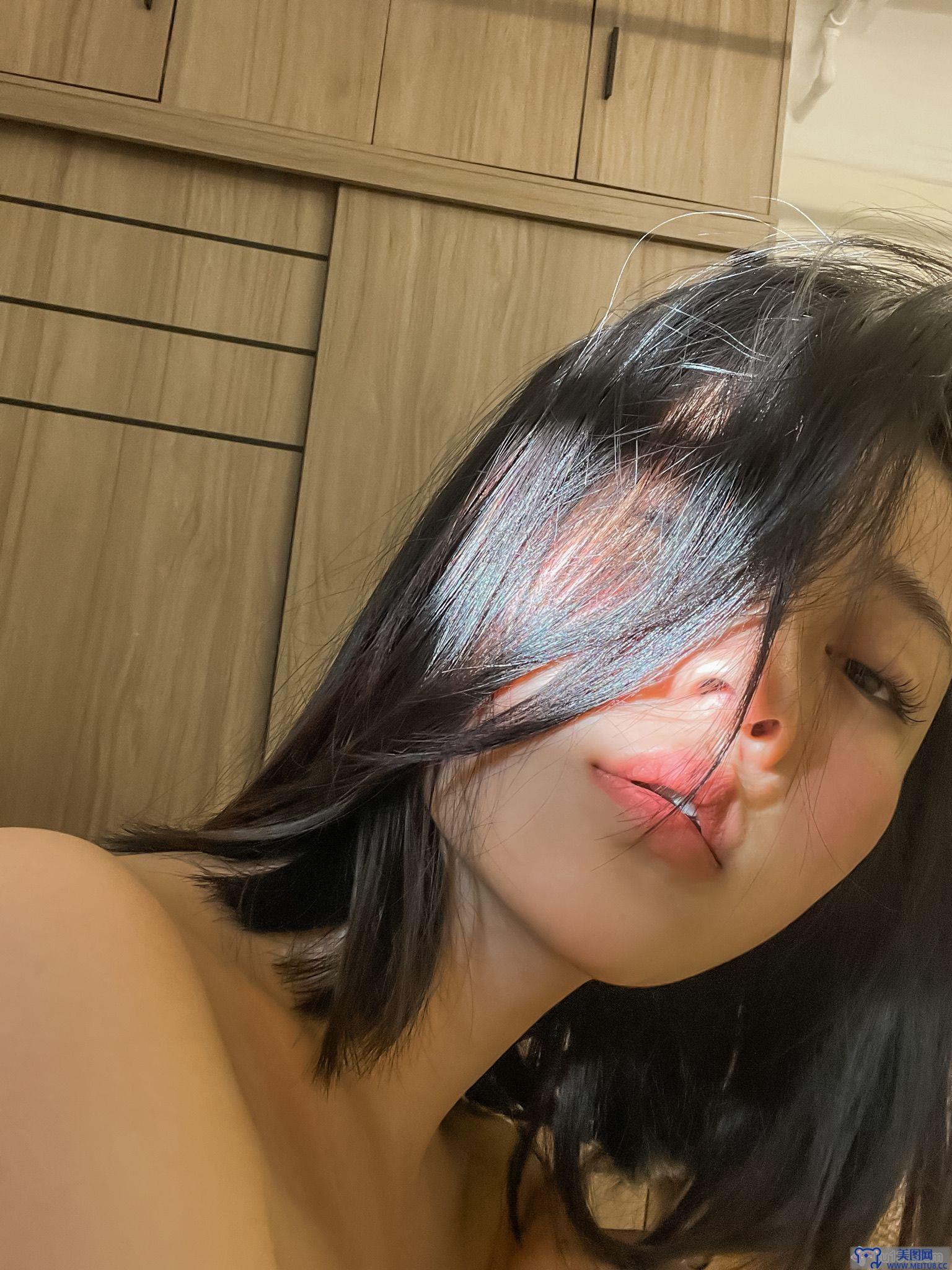 [年年nnian] NO.016 光与年