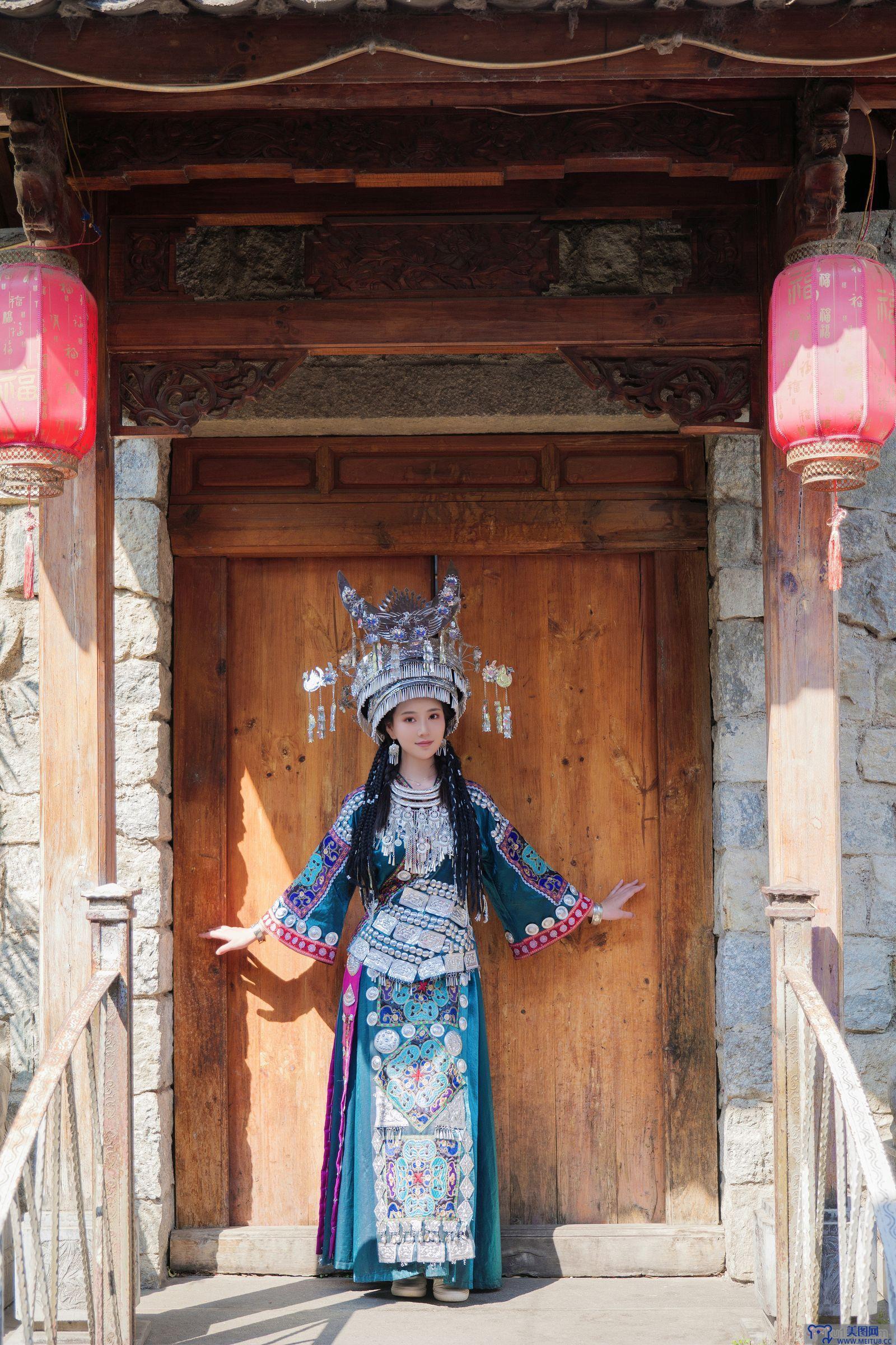 [年年nnian] NO.027 苗疆少女