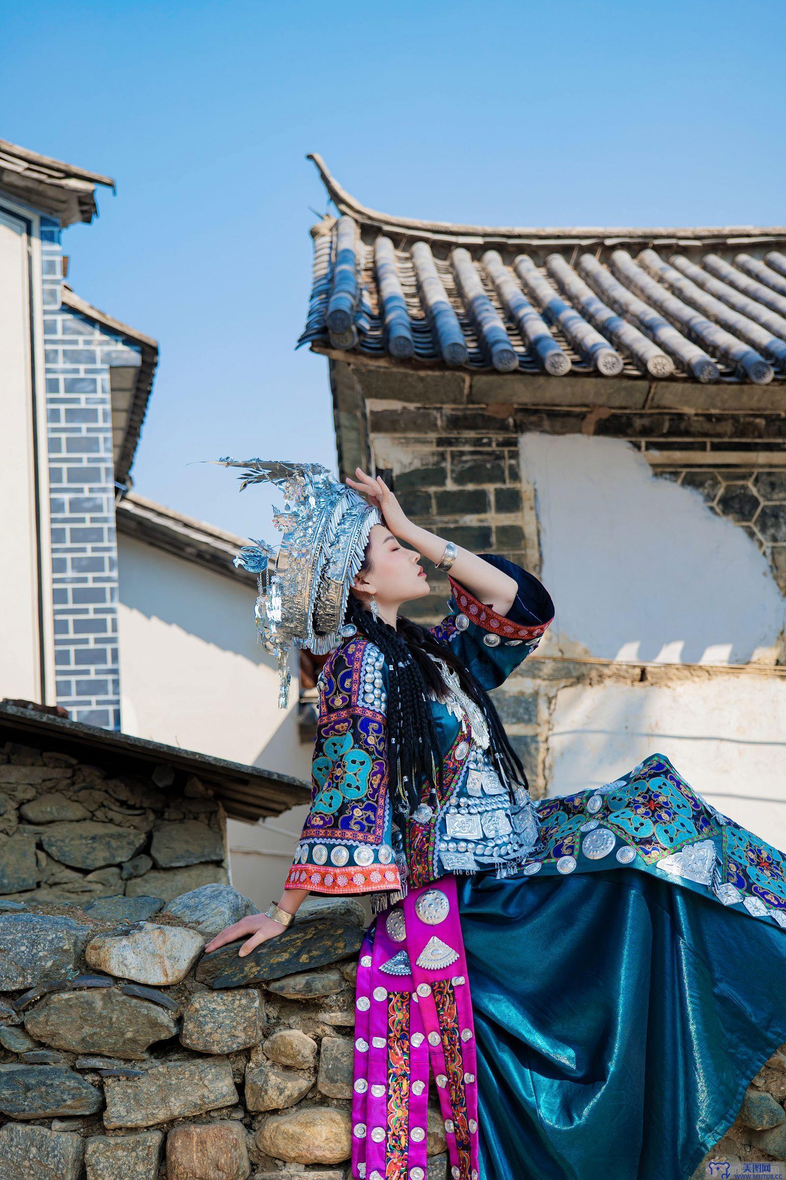 [年年nnian] NO.027 苗疆少女