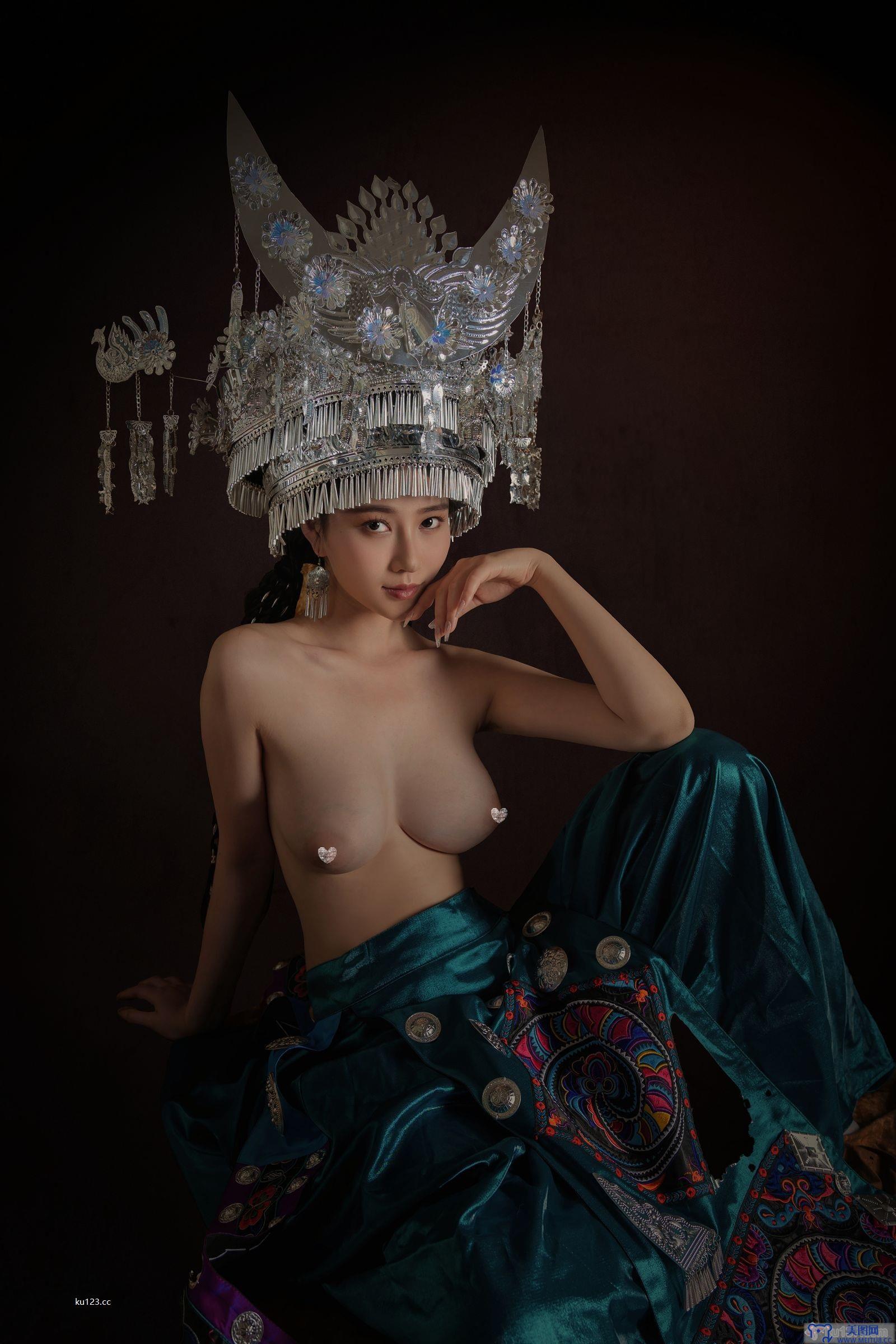 [年年nnian] NO.027 苗疆少女