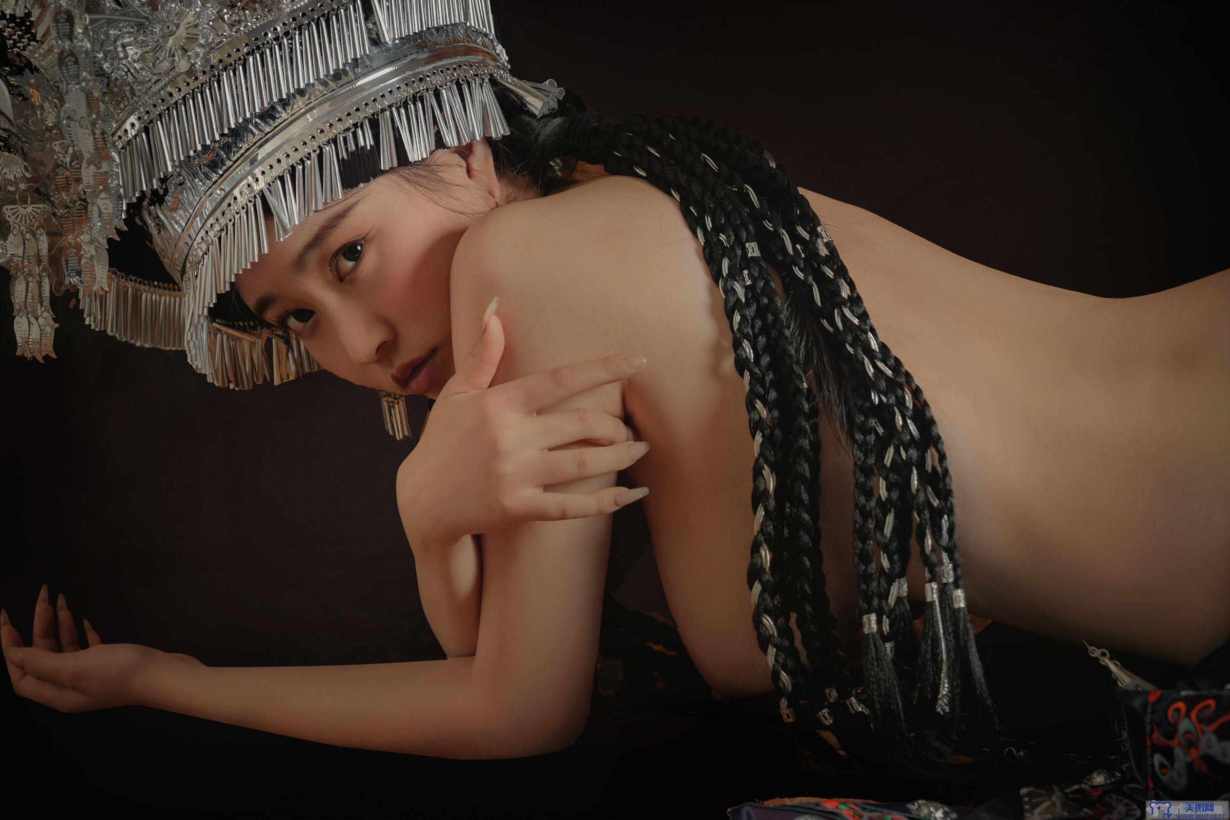 [年年nnian] NO.027 苗疆少女