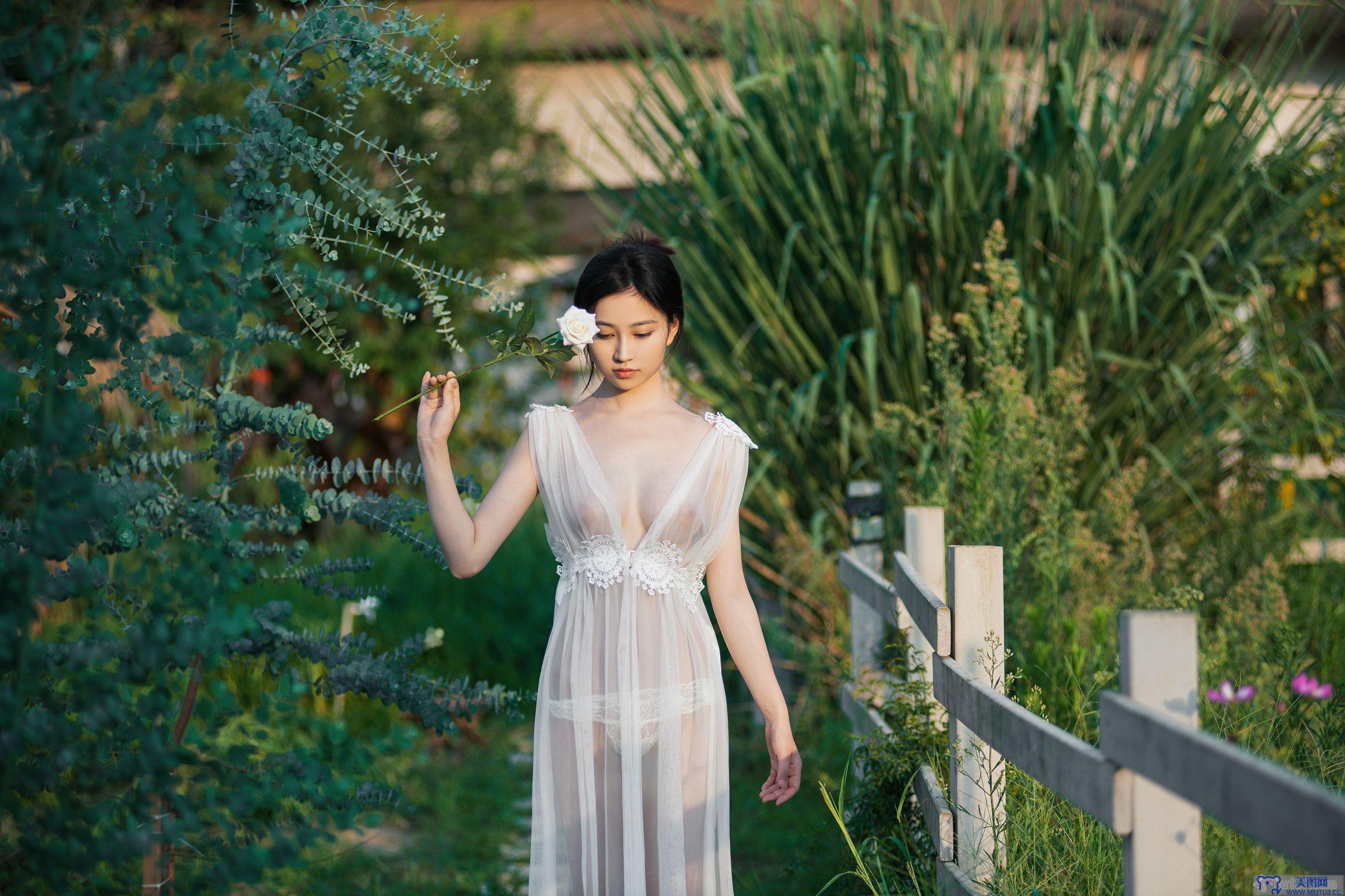 [年年nnian] NO.038 神明之女