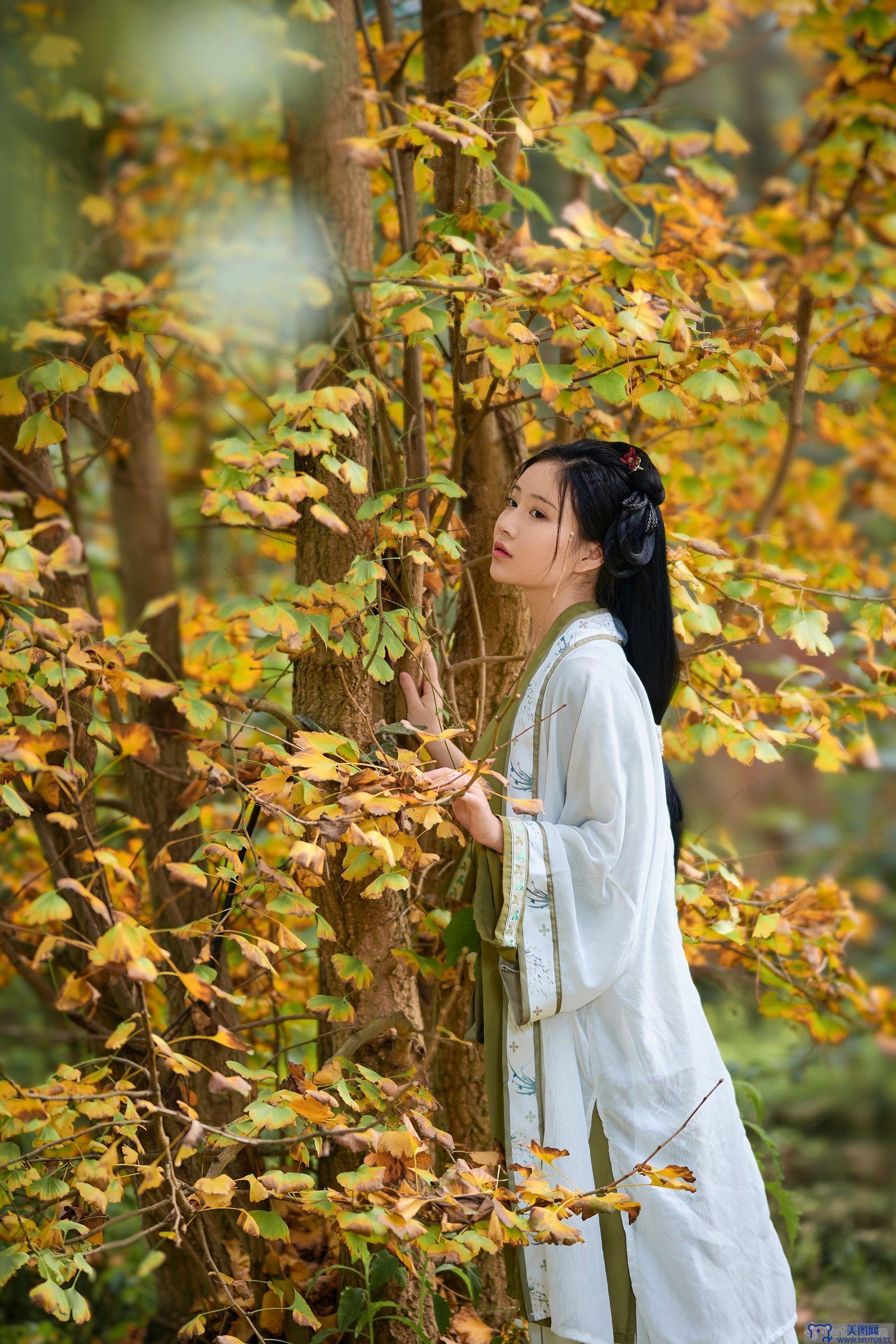 [年年nnian] NO.058 秋兮