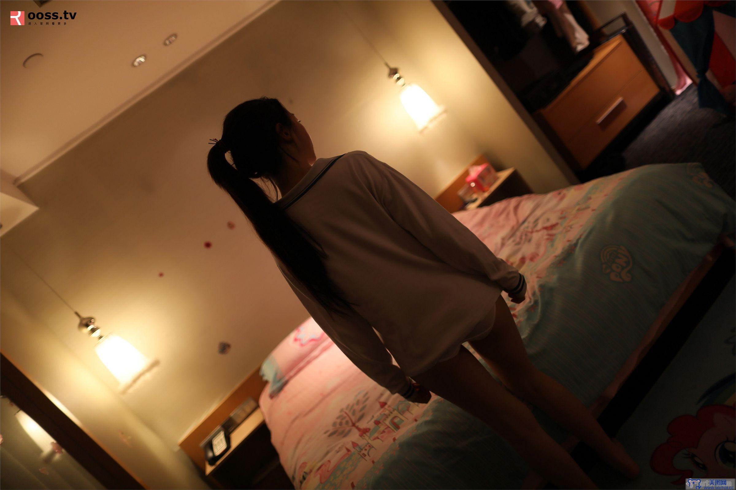 [ROSI美女图]2019.08.07 NO.2802