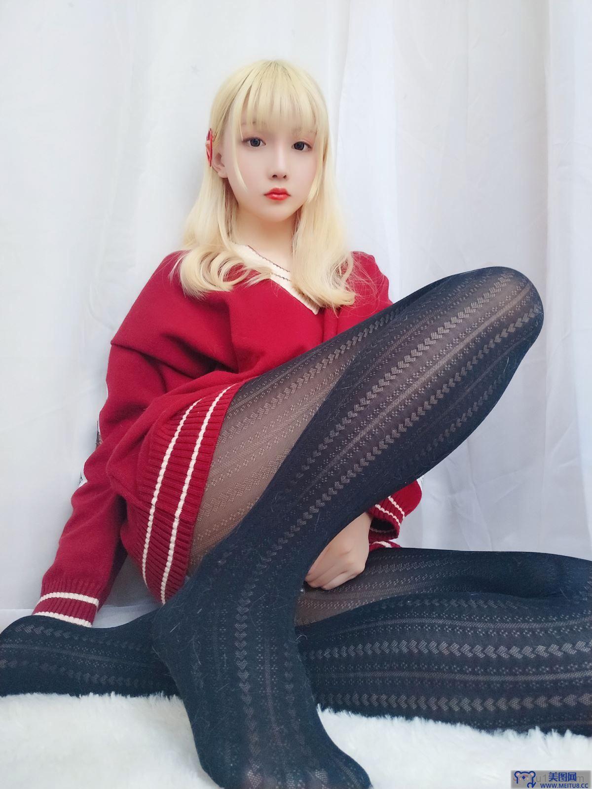 星之迟迟美女图片 VOL.8 玫瑰月光包 玫瑰味黑丝 白月光与红玫瑰