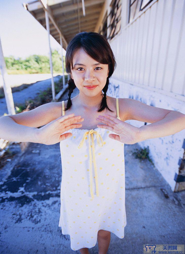 [image.tv美女写真]2004.06.25 Kyoko Kamidozono 上堂薗恭子 14歳にお手上げっ!-UNDERAGE!