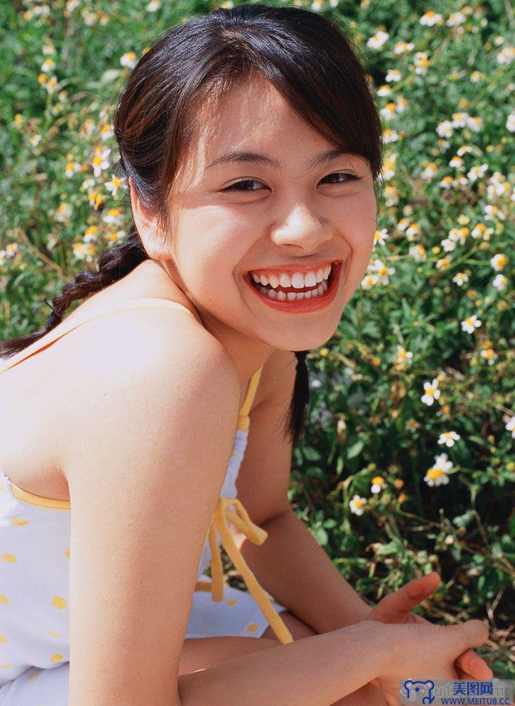 [image.tv美女写真]2004.06.25 Kyoko Kamidozono 上堂薗恭子 14歳にお手上げっ!-UNDERAGE!