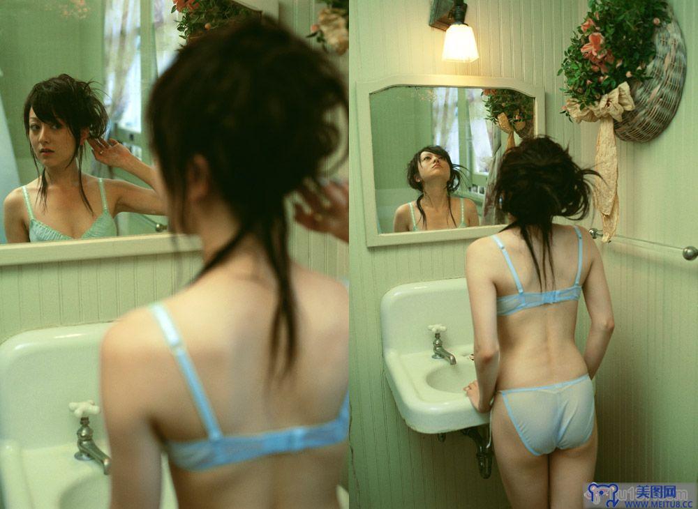 [image.tv美女写真]2004.08.13 Nozomi Ando 安藤希 un deux trois