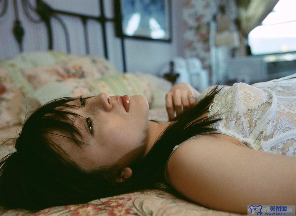 [image.tv美女写真]2004.08.13 Nozomi Ando 安藤希 un deux trois