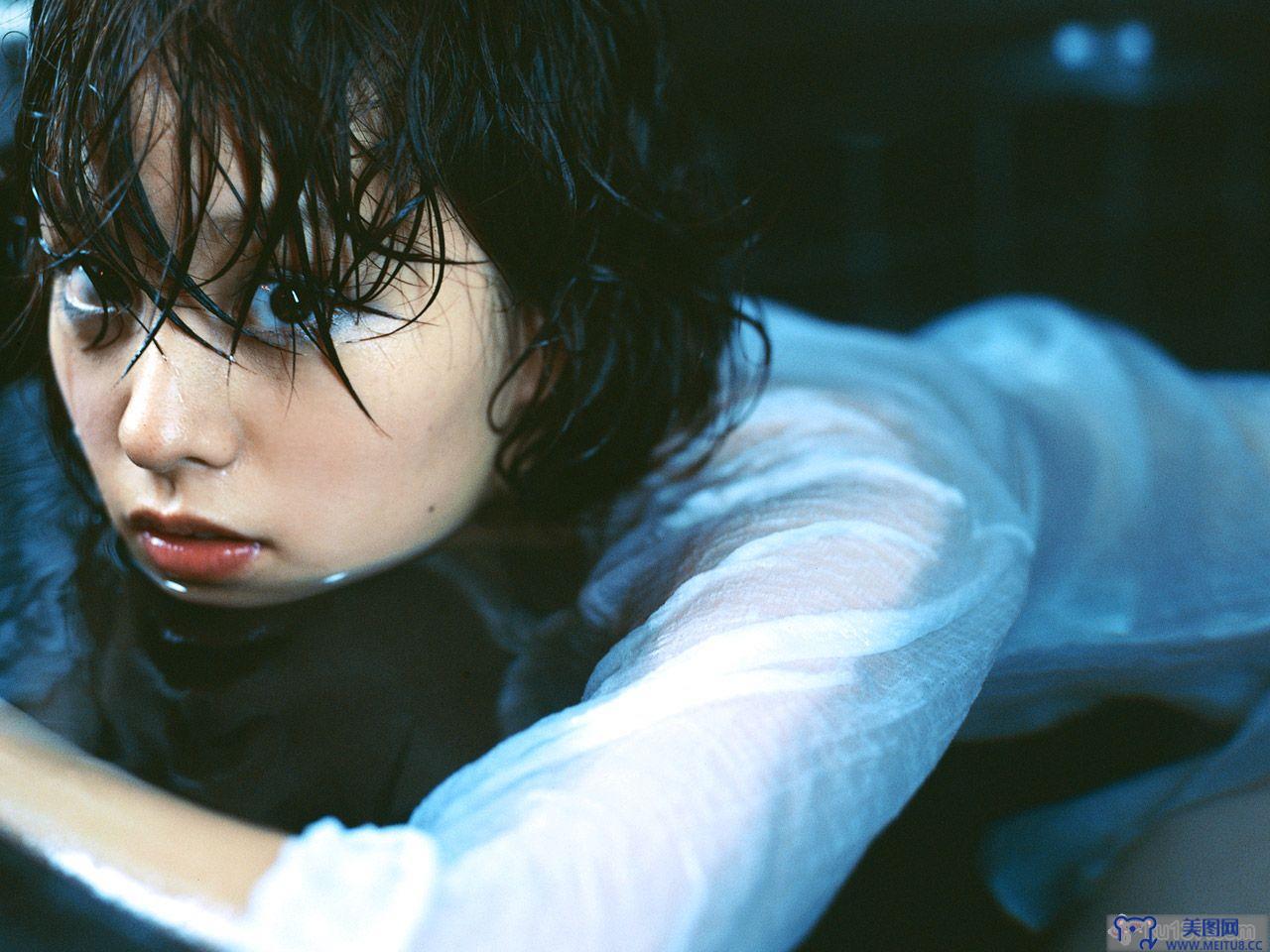 [image.tv美女写真]2005.03.18 Yuka Hosono 細野由華 極.彩.色.娘