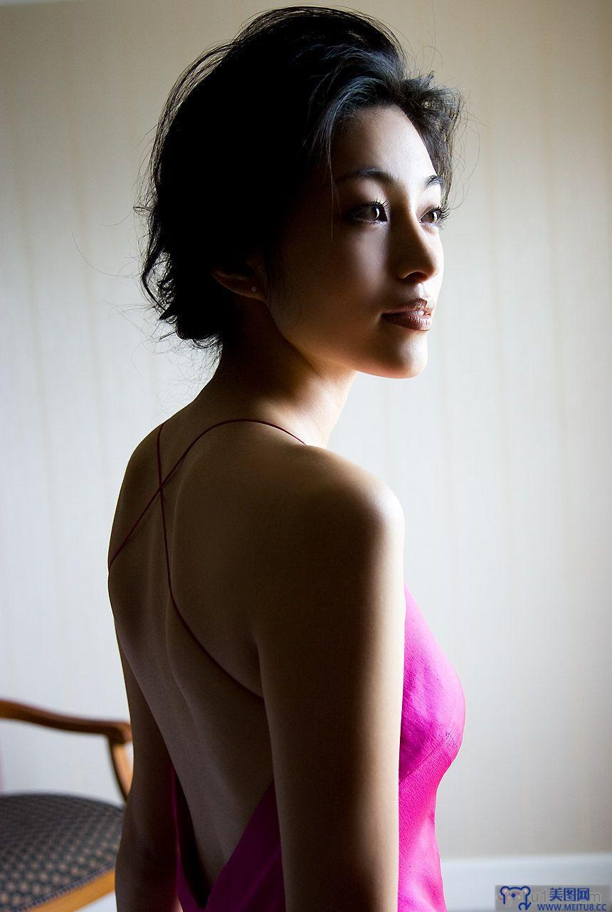 [image.tv美女写真]2007.11.23 Tomoko Aoyama 青山倫子 Touch me in the morning