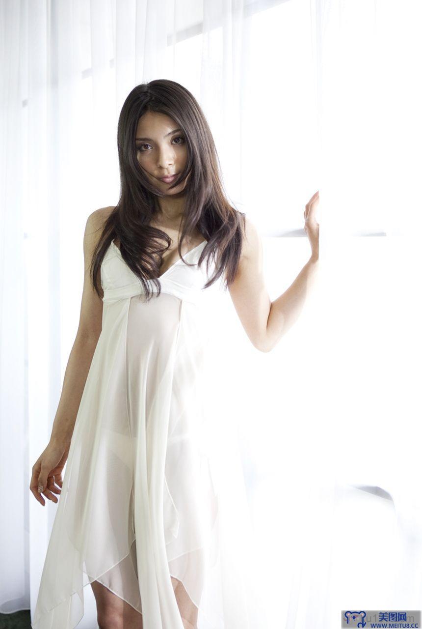 [image.tv美女写真]2010.06.01 Sayaka Akimoto 秋元才加 Princess Sayaka 前編