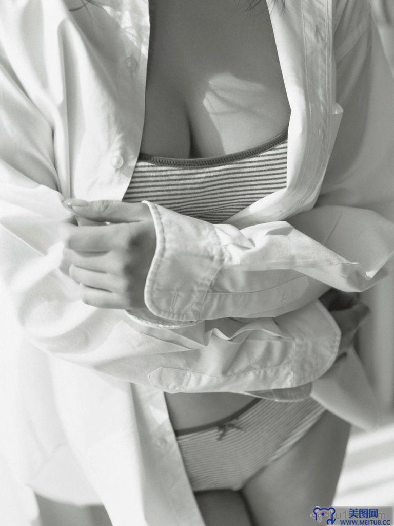[Wanibooks WBGC美女] 2004.09 No.03 Kaori Manabe 眞鍋かをり