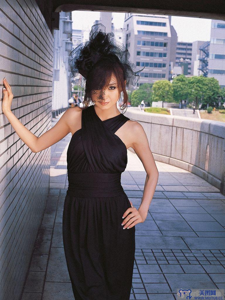 [Wanibooks WBGC美女] 2008.09 No.51 Mariko Shinoda 篠田麻里子