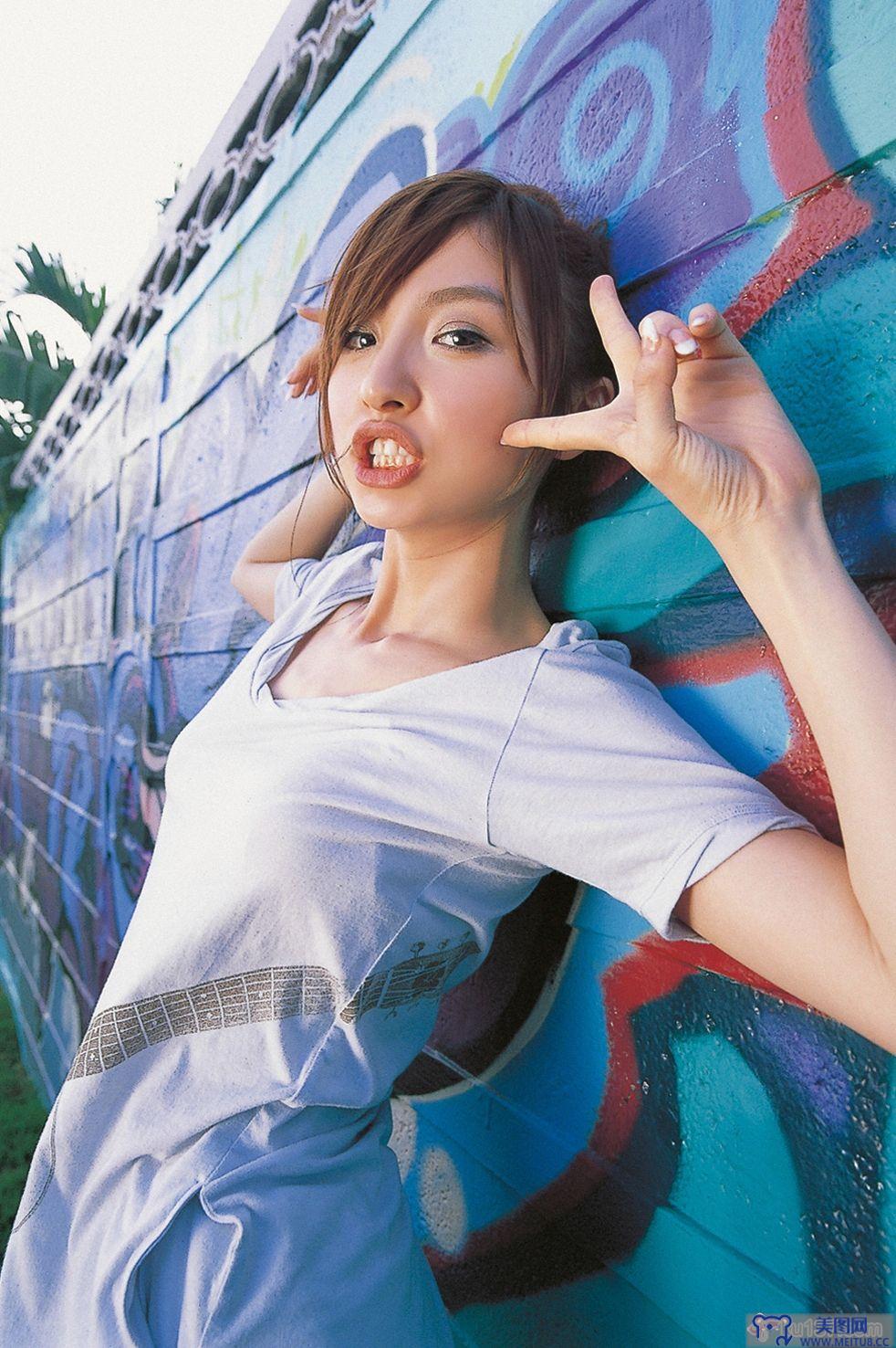 [Wanibooks WBGC美女] 2008.09 No.51 Mariko Shinoda 篠田麻里子