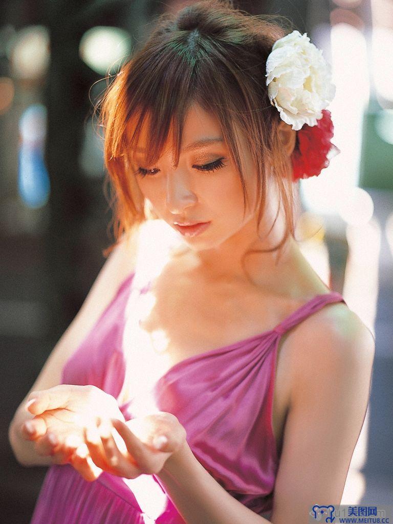 [Wanibooks WBGC美女] 2008.09 No.51 Mariko Shinoda 篠田麻里子