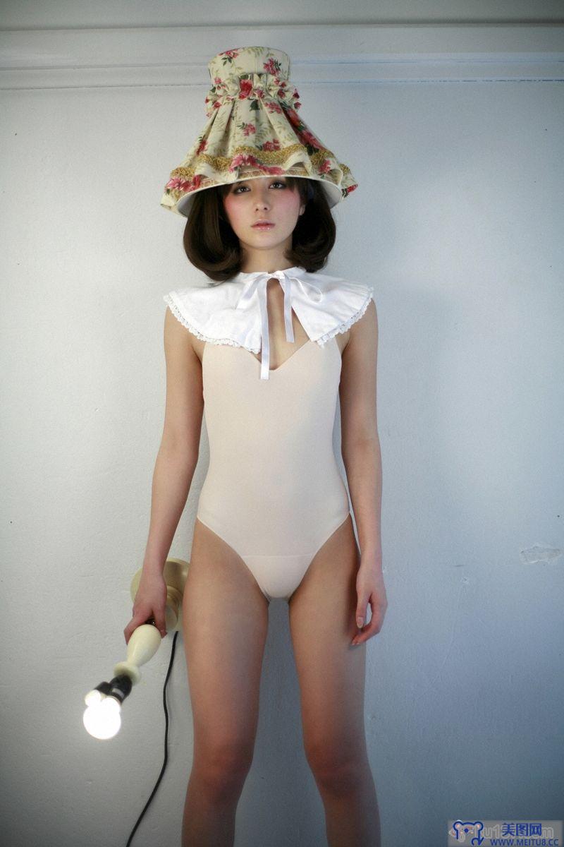 [Wanibooks WBGC美女] 2009.09 No.63 Miu Nakamura 仲村みう
