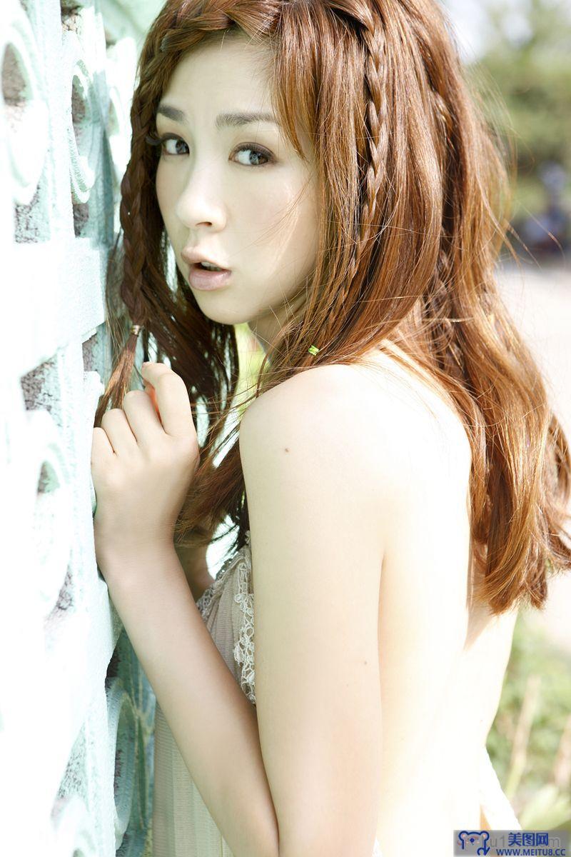 [Wanibooks WBGC美女] 2010.03 No.69 Aki Hoshino ほしのあき