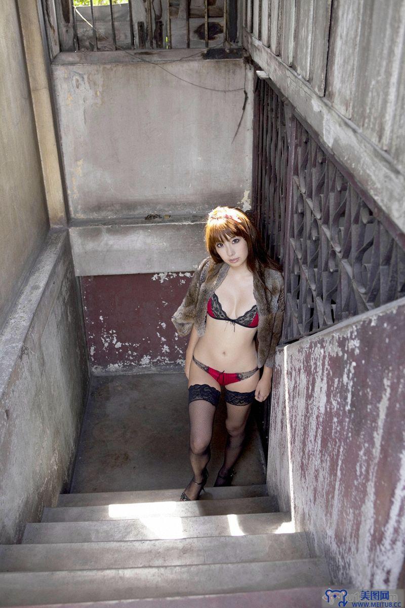 [Wanibooks WBGC美女] 2010.04 No.70 Azusa Yamamoto 山本梓