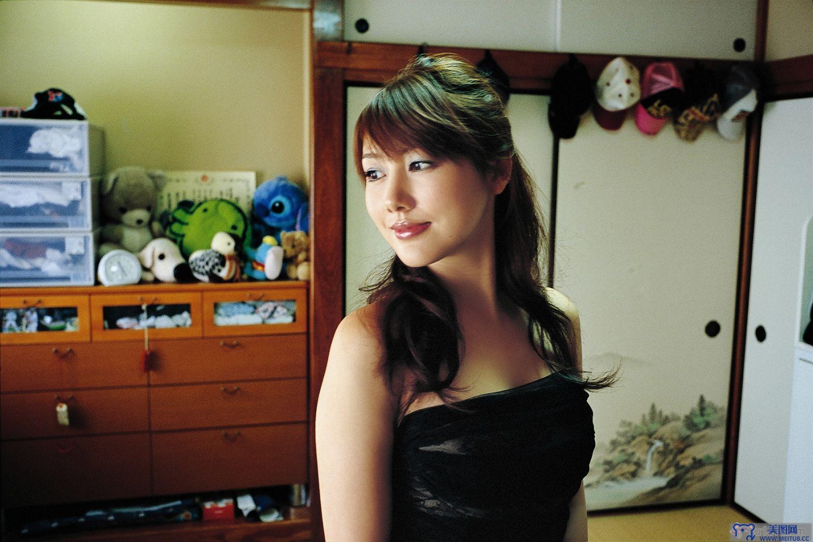 [Wanibooks WBGC美女] 2010.05 No.71 Megumi Yasu 安めぐみ