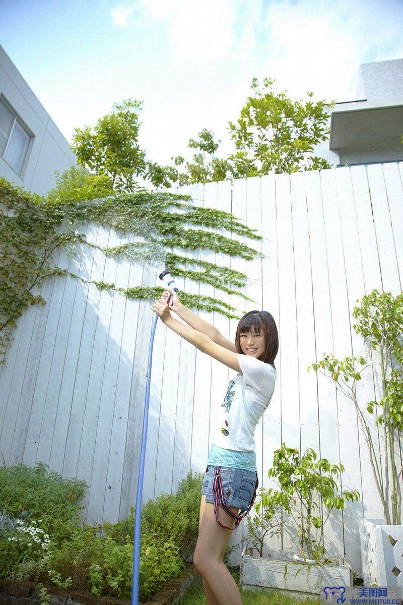 [Wanibooks WBGC美女] 2010.08 No.74 Moe Arai 荒井萌