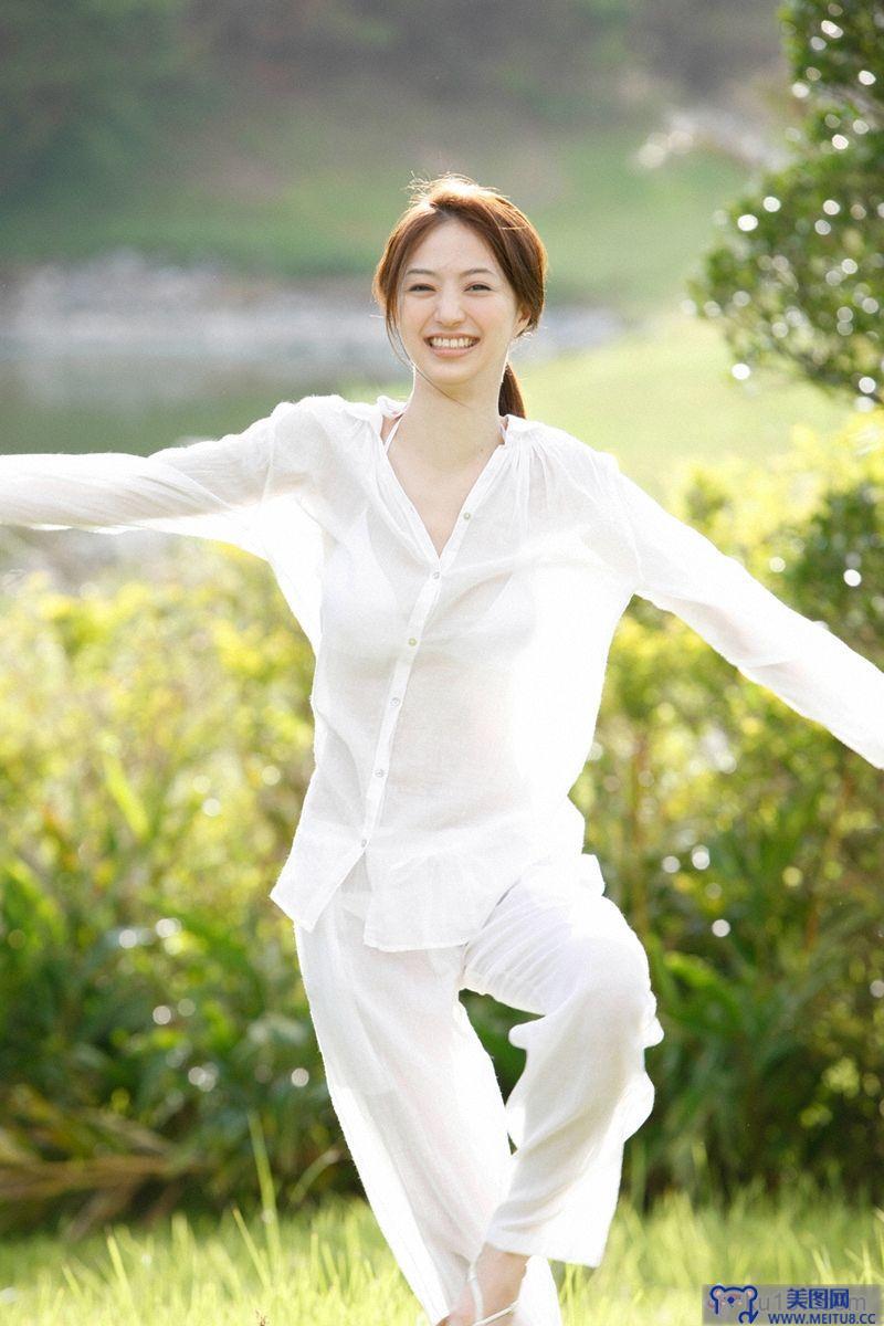 [Wanibooks WBGC美女] 2012.03 No.93 Rina Aizawa 逢沢りな