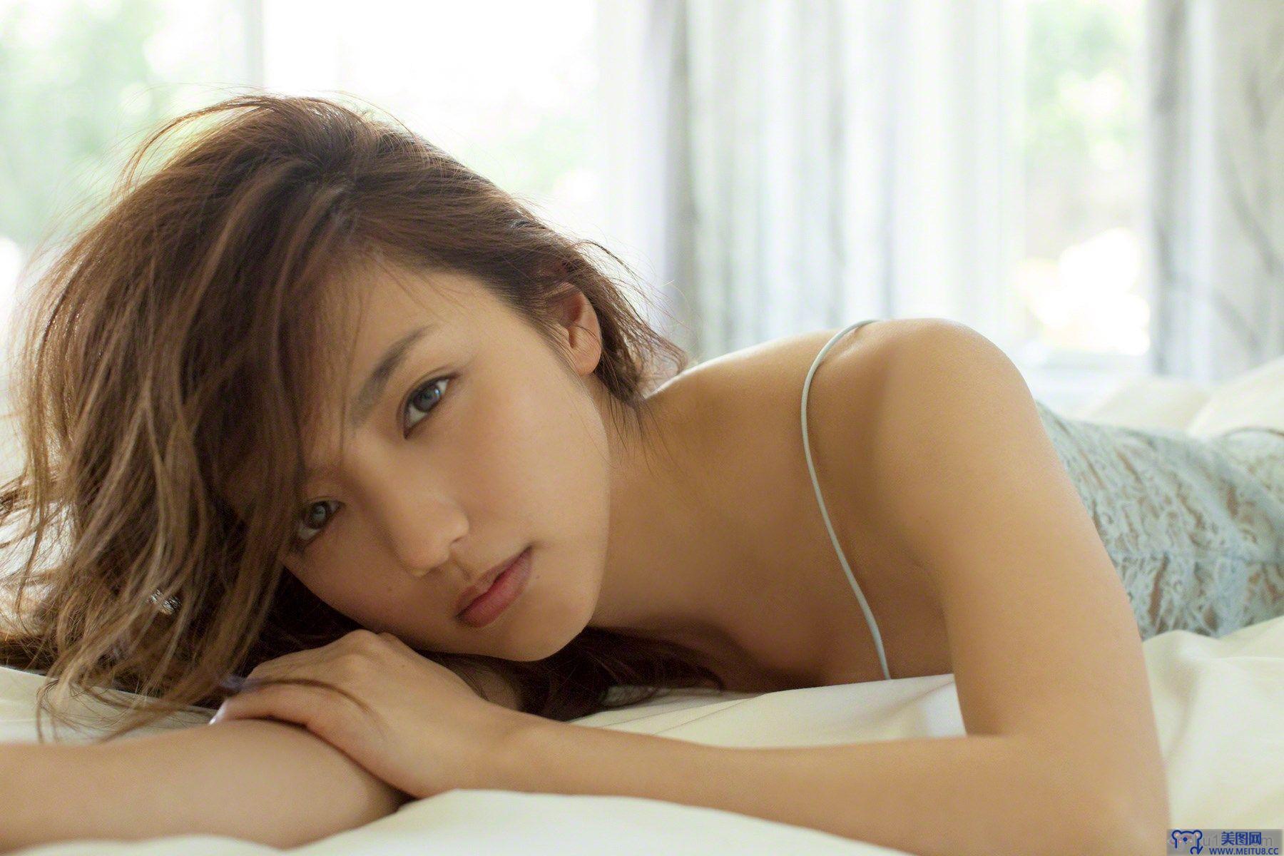 [Wanibooks WBGC美女] 2016.10 No.148 Erina Mano 真野恵里菜