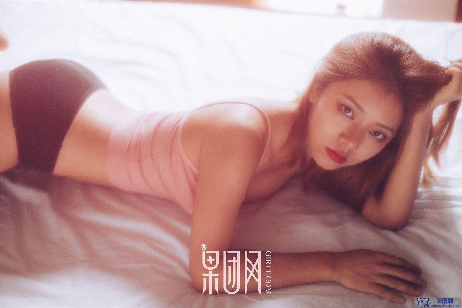 [果团网美女图片] 2017.09.18 NO.068 性感丰唇少女