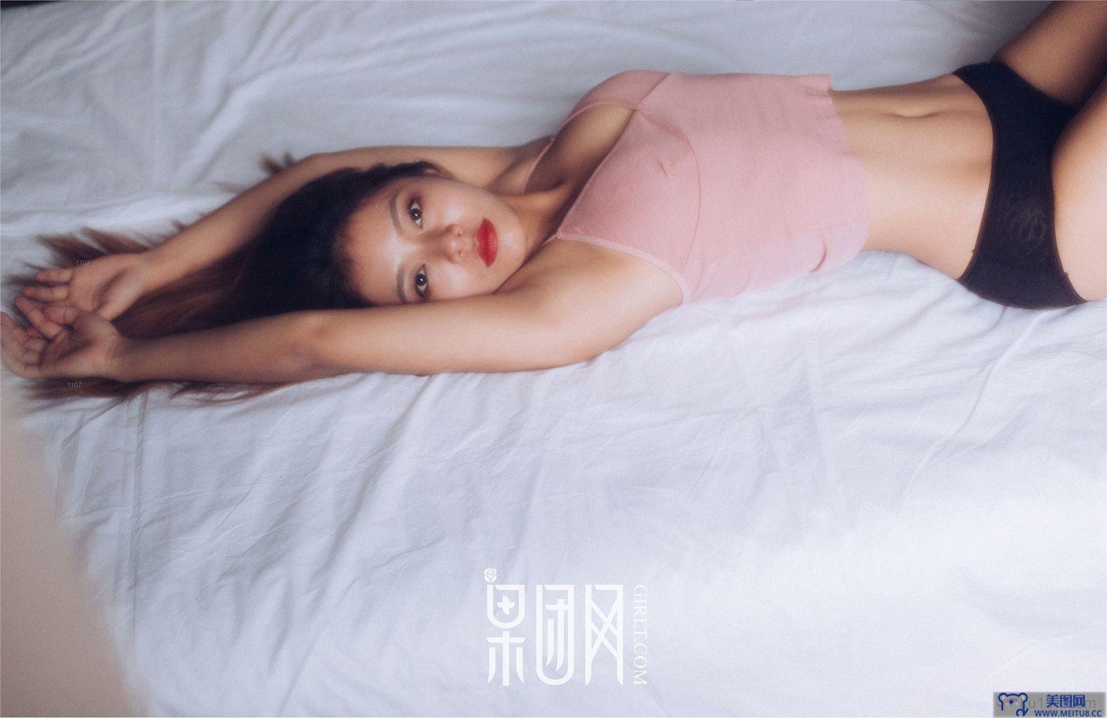 [果团网美女图片] 2017.09.18 NO.068 性感丰唇少女