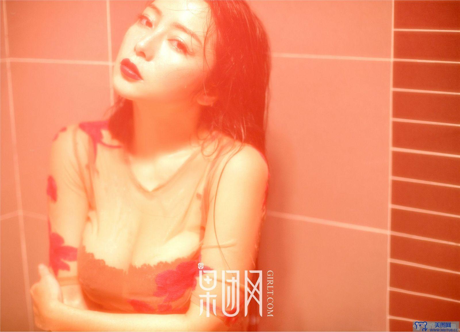 [果团网美女图片] 2017.10.04 NO.074 红霓裳