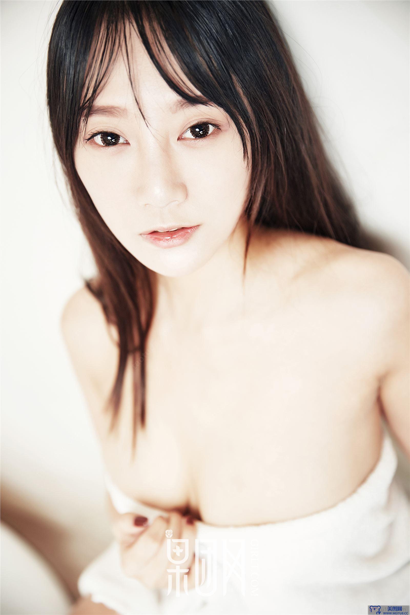 [果团网美女图片] 2018.01.06 NO.116 何嘉颖
