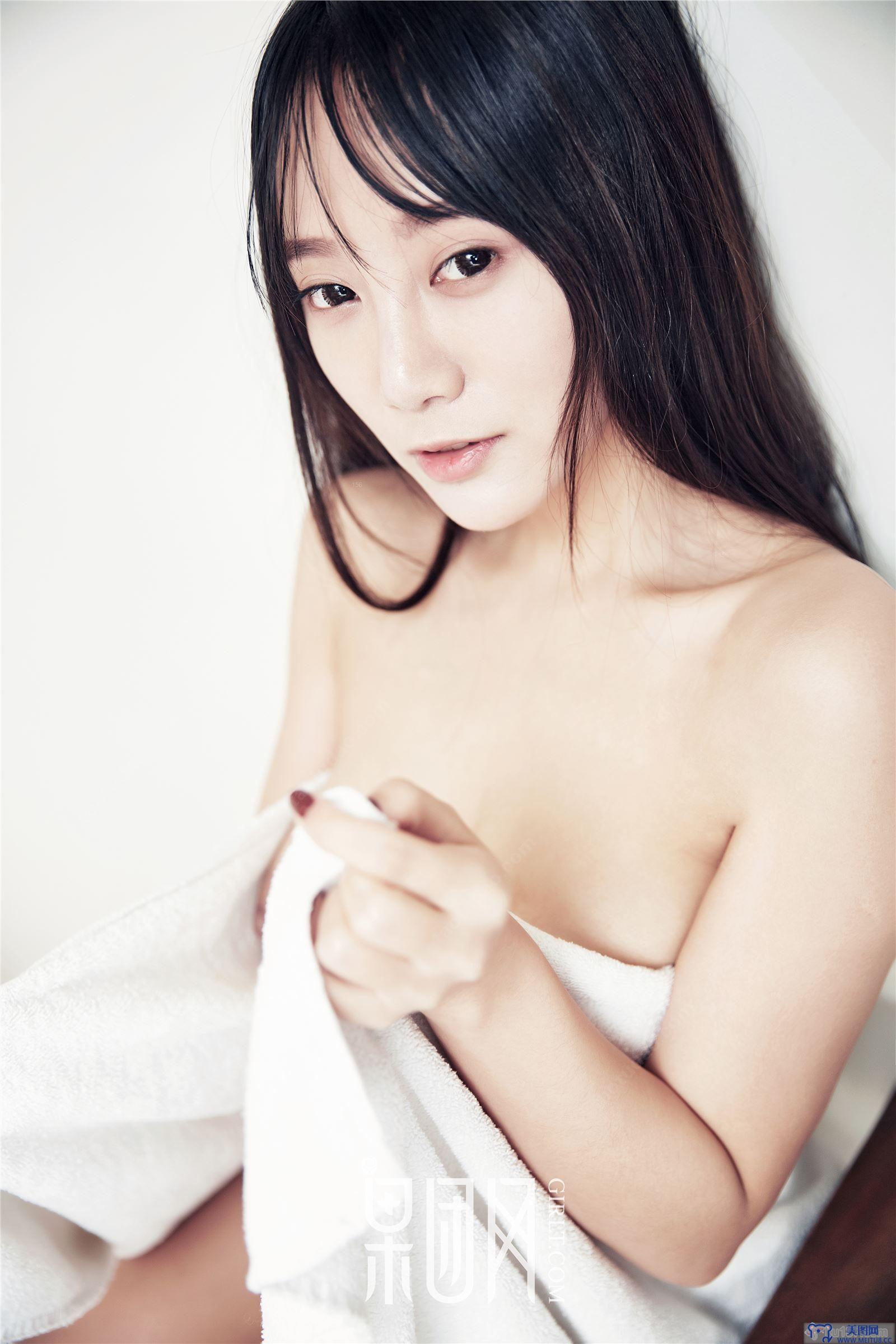 [果团网美女图片] 2018.01.06 NO.116 何嘉颖