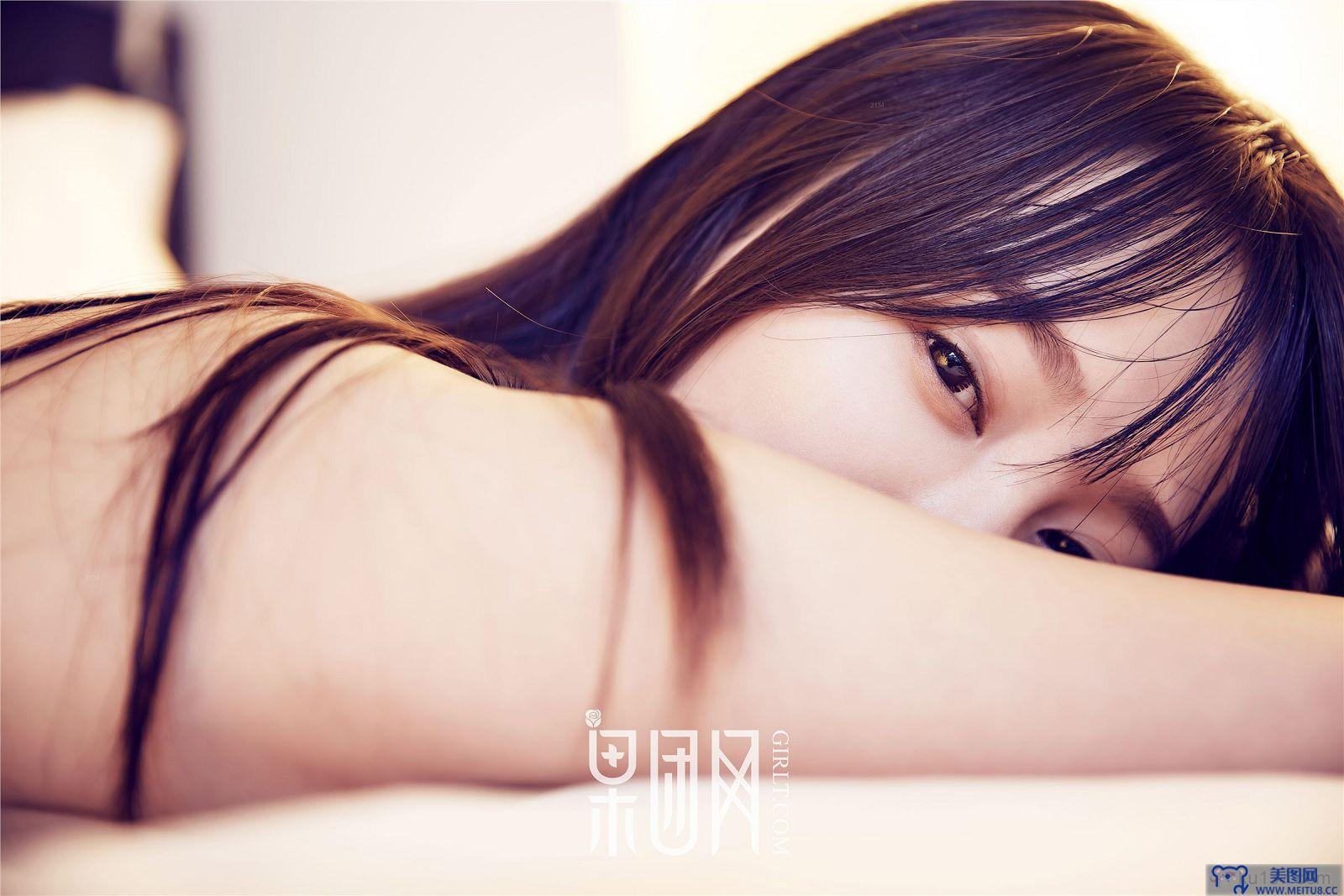 [果团网美女图片] 2018.02.10 NO.126 何嘉颖