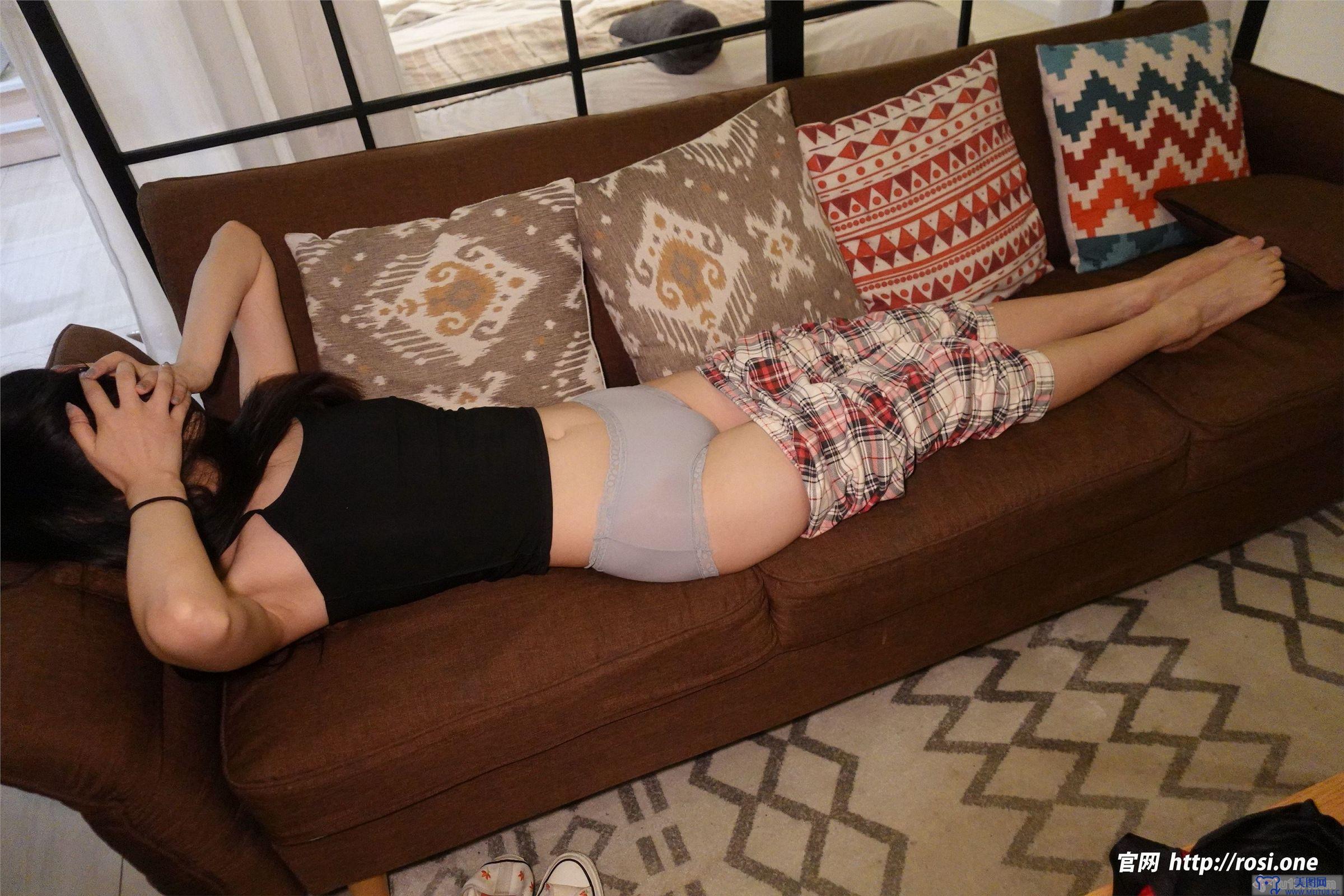 [ROSI美女图]2022.11.13 NO.3996