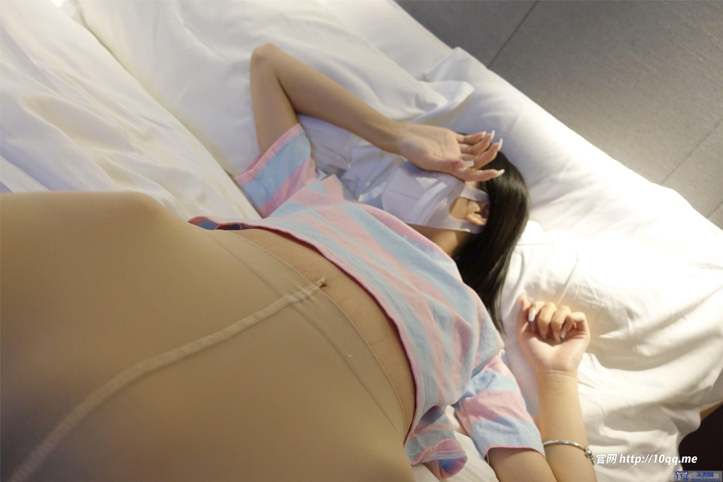 [ROSI美女图]口罩系列 2022.10.22 NO.2323