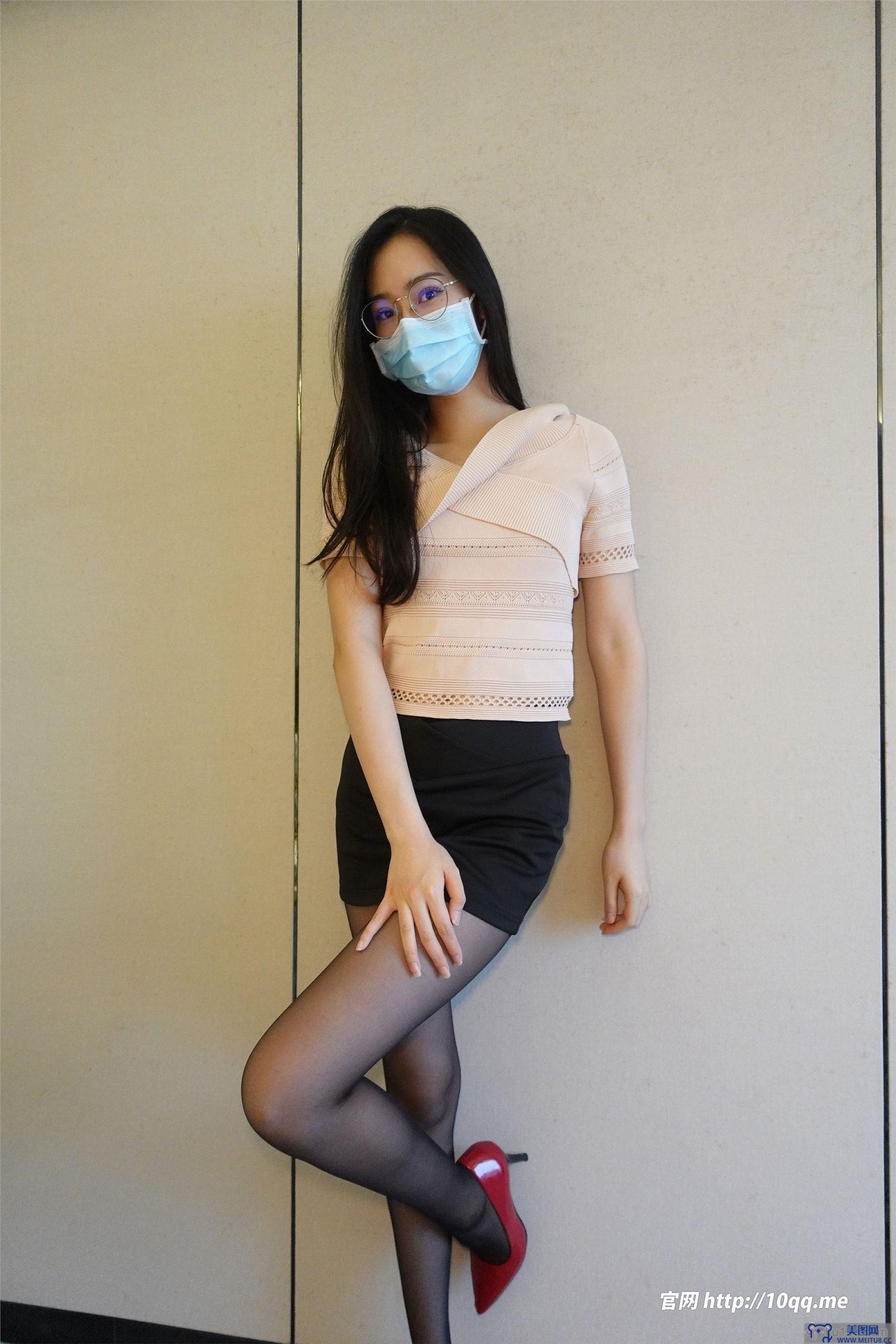 [ROSI美女图]口罩系列 2022.10.31 NO.2332