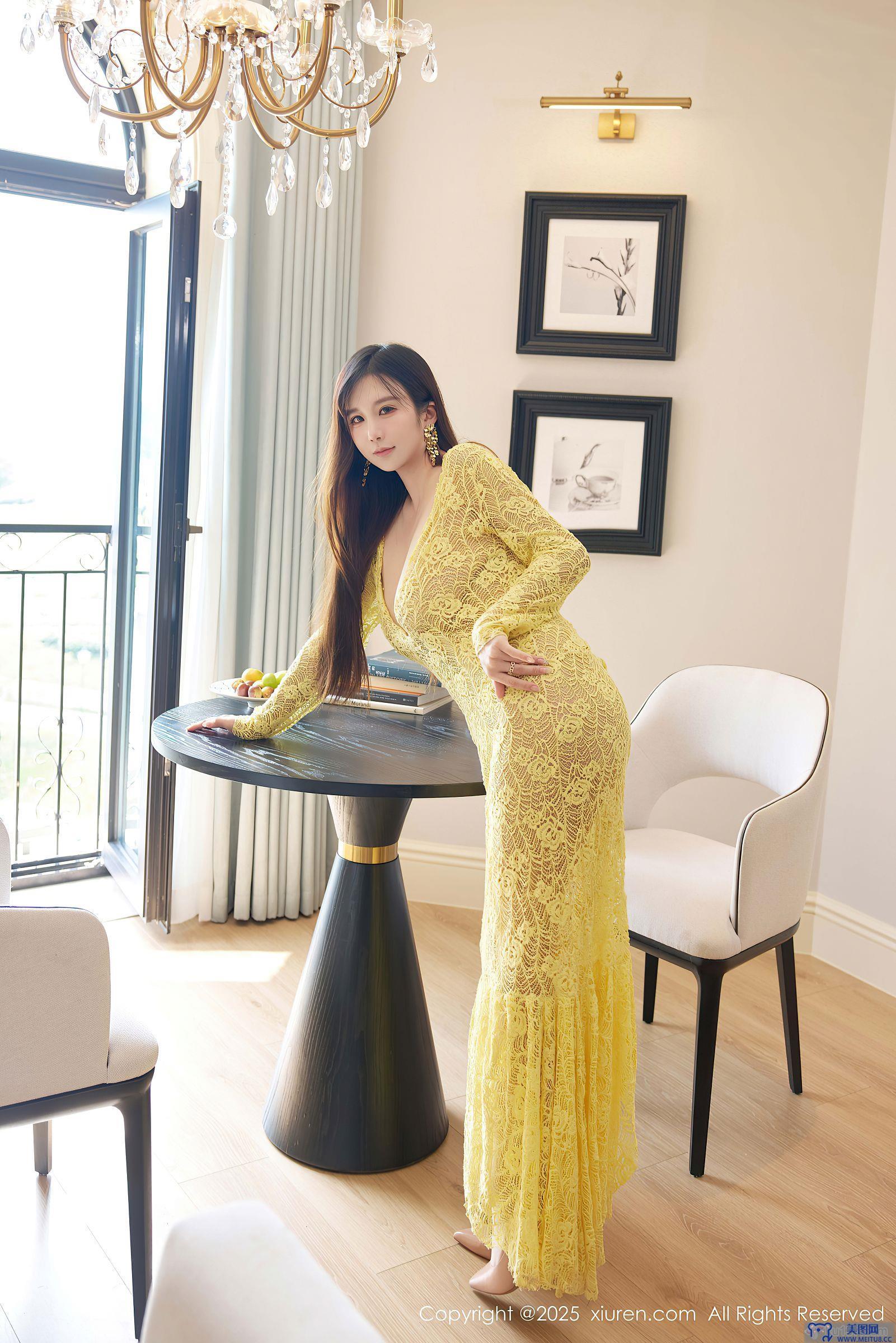 [秀人XIUREN] 2025.10.24 NO.10909 小肉肉咪