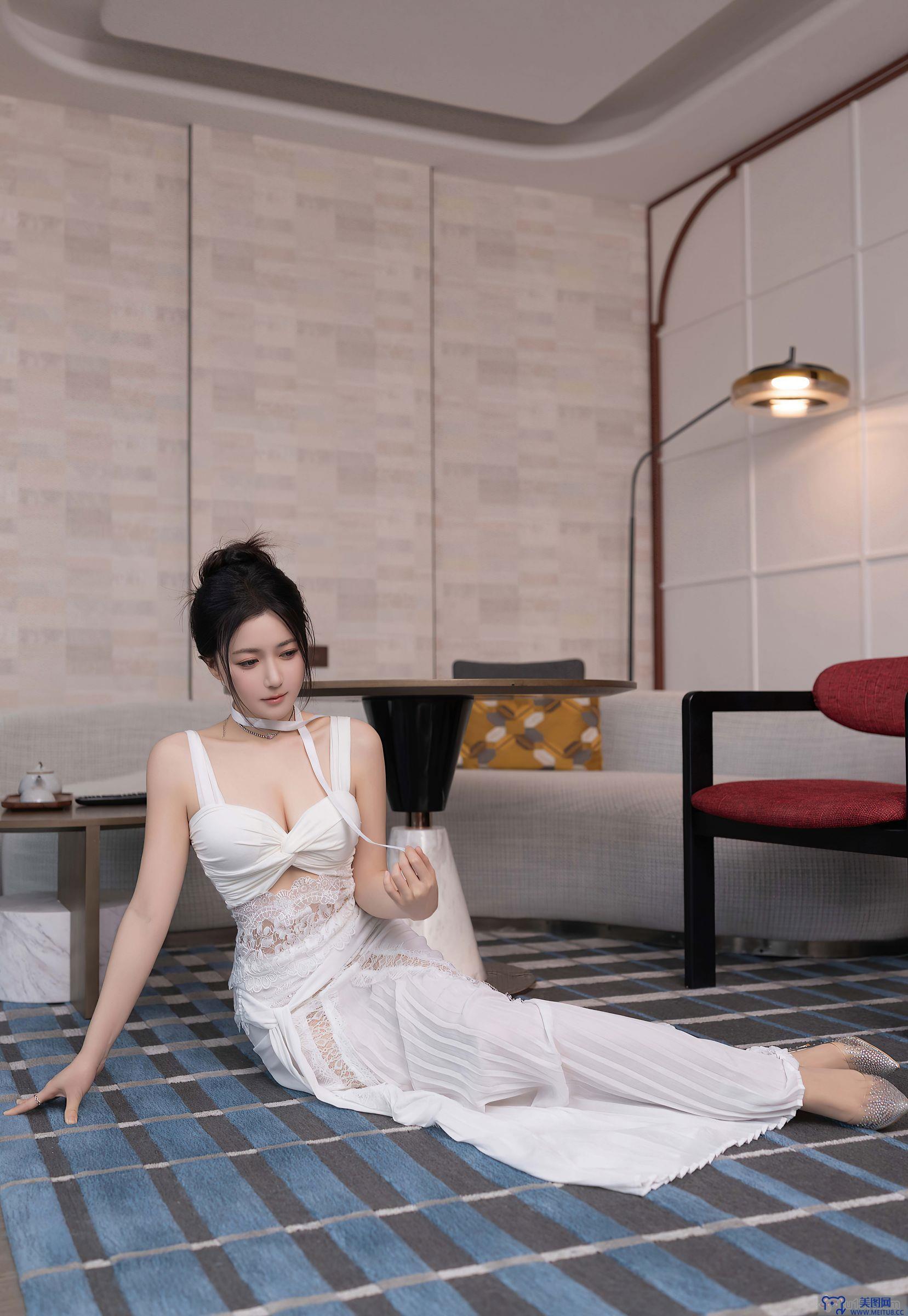 [秀人XIUREN] 2025.10.24 NO.10911 鱼子酱Fish