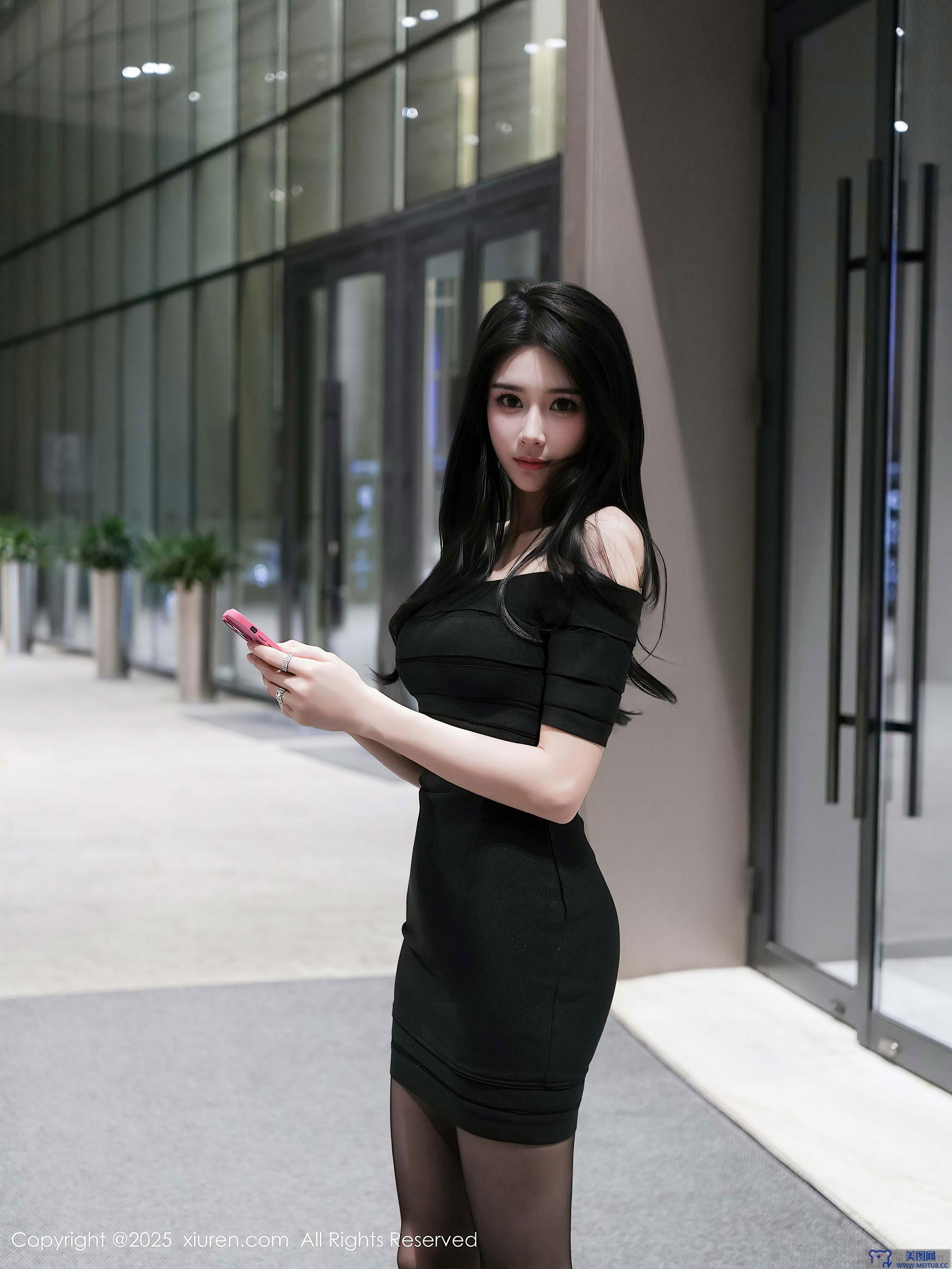 [秀人XIUREN] 2025.11.04 NO.10942 椰汁糯米姬